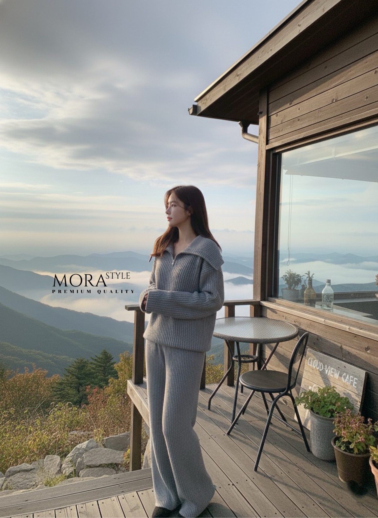 เซ็ท 2 ชิ้น เสื้อไหมพรมแขนยาวมีซิปรูดช่วงคอ มาพร้อมกับกางเกงขายาวผ้ายืดหยุ่นใส่สบาย เป็นงานไหมพรหมผ้าร่องทั้งเซ็ท เป็นอีกหนึ่งคอลเลคชั่นแนะนำสำหรับหนาวนี้เลยค่าาา