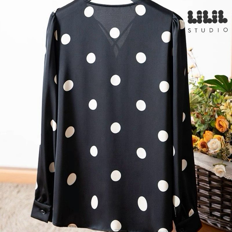 เสื้อซาตินลายจุด ใส่สบายมาก งานคุณภาพใส่สวย อินๆ ต้องมีนะคะสาวๆ