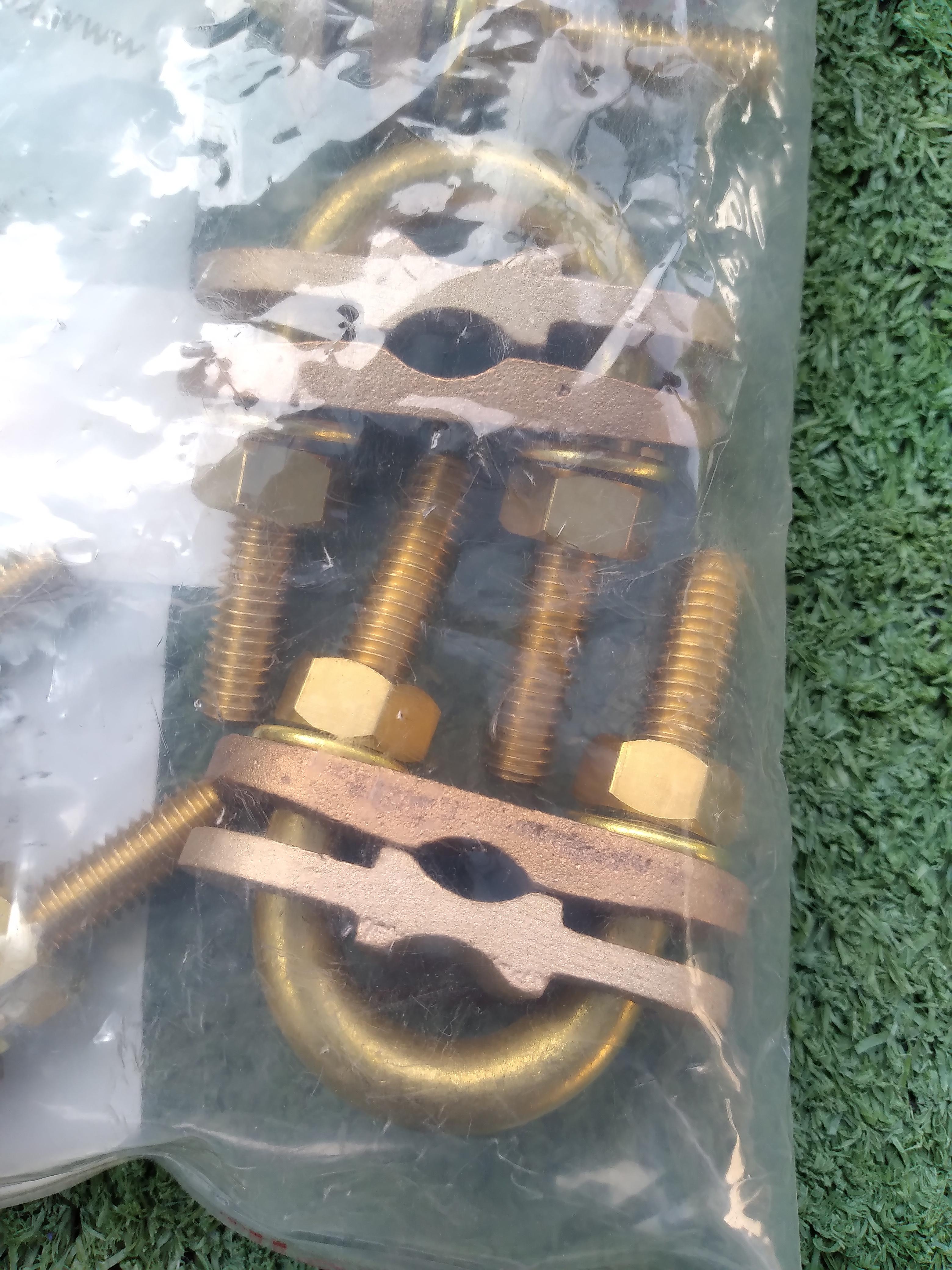 Kumwell : Ground Rod to Cable Clamp GXCC142-185 Rod Dia. = 5/8"(14.2 mm), Cable Size 70-185 mm2