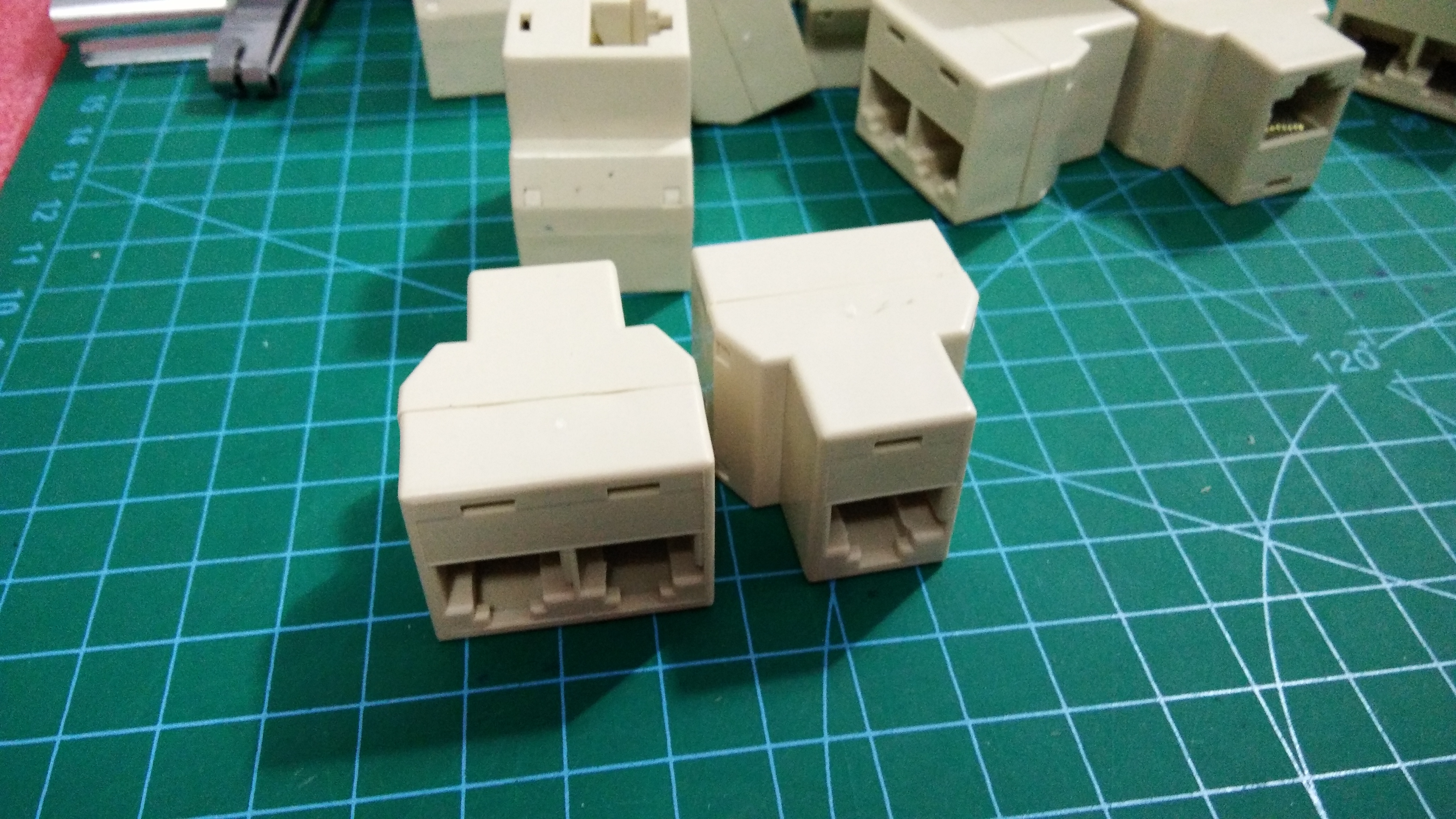 RJ45 8-coreต่อสามทางแยกหัวเครือข่ายสายอินเตอร์เน็ตพวงสายแลน3ทาง