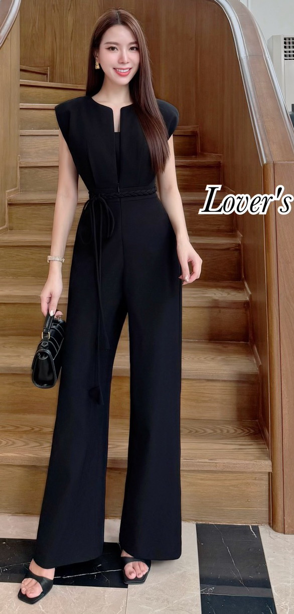 Teg : Lover’s Shop Detail : จั้มสูทขายาว มาพร้อมบาร์สายเดี่ยวตัวใน สวยครบในชุดเดียวค่ะ เอวี่เดย์ลุค ใส่ง่ายใส่สวย ใส่ได้บ่อยค้า ได้สายเปียคาดเอวไปด้วยนะคะ ช่วงเสื้อเป็นทรงไหล่ล้ำ วงแขนทำมาพอดีไม่เห็นรักแร้นะคะ ทรงขากางเกงปล่อยตรง