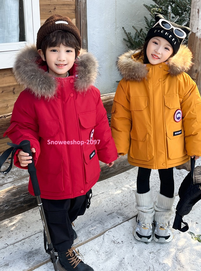 เสื้อกันหนาวเด็กบุหนานุ่ม ไซส์ 100–160 cm อุ่นถึงใจ เที่ยวเมืองนอกได้แบบไม่สั่น ใส่แล้วน่ารัก ดูพรีเมียมแบบคุณหนูไฮเอนด์ มีให้เลือก 3 สีสุดคิ้วท์ กันน้ำ กันลม กันหิมะ กันหนาวติดลบสบายๆ ใส่ได้ทั้งเด็กผู้หญิง–เด็กผู้ชาย