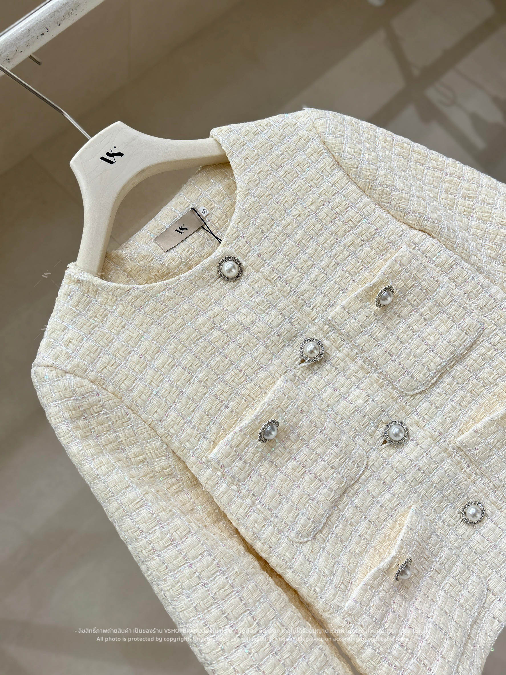 เสื้อคลุมผ้าทวิตทอตารางเลื่อม 4 กระเป๋า