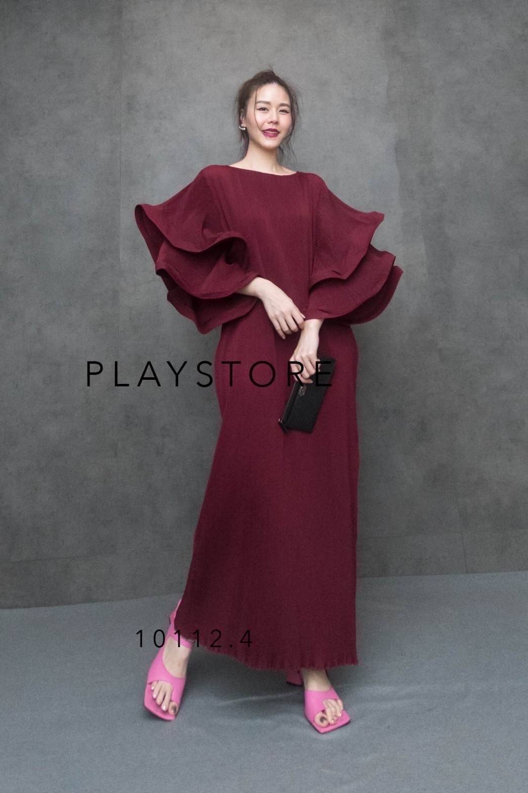 Mirrorsister’s Doshy Double Whirl Pleated Maxidress•• เดรสอัดพลีททรงสวยเริ่ด เว่อร์วัง ดีไซน์ที่แขนแต่งขอบสวยเด้งๆมี Curve Volume ขอบใหญ่Layer2ชั้นไม่หวงผ้า เนื้อผ้าดีใส่สบาย ใส่สวยจัดเต็มได้ลุคคุณนาย ช่วงตัวปล่อยใส่สบาย ต้องมีเจิดจรัส สีสวยสด โดดเด่นทุกม