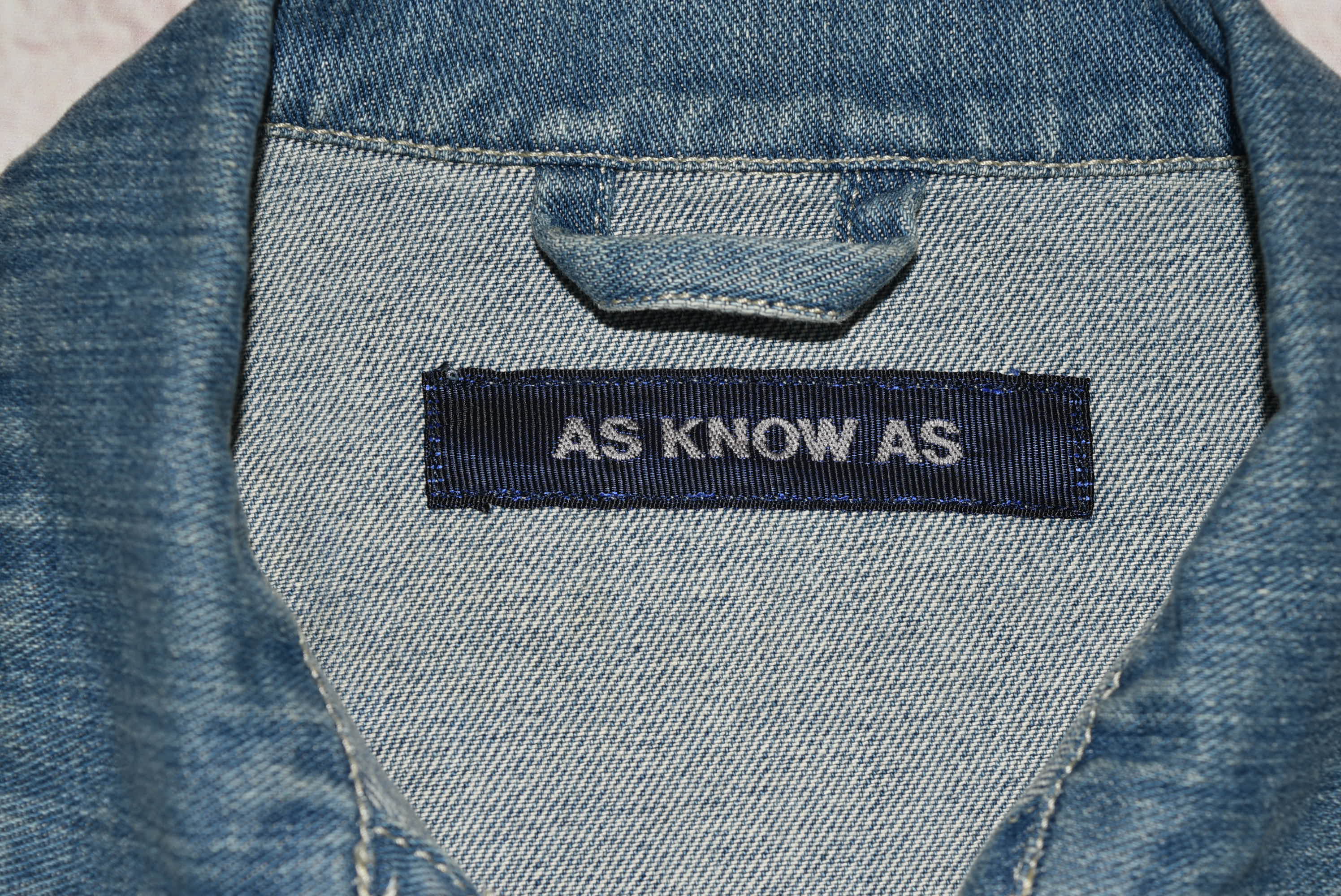 AS KNOW AS อกจริง 34 ไซส์ S เสื้อแจ็คเก็ตยีนส์ แขนยาว ผู้หญิง สีฟอกซีด ทรงสวยใส่สบาย ใส่คลุมกันแดด