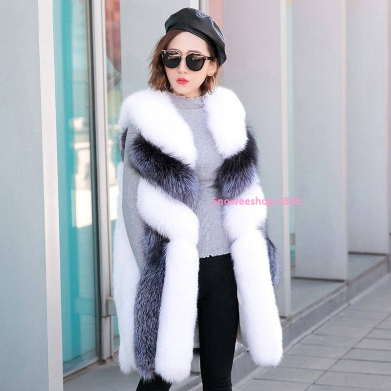 Fox FUR Jacket เสื้อกั๊กขนเฟอร์ โค้ทขนเฟอร์ตัวหนาใส่สบายอบอุ่นด้วยซับในหนา ขนอ่อนนุ่มไม่ระคายผิว เสื้อกั๊กขนเฟอร์ความยาวปานกลางแต่งสีตัดกันด้วยขาวเทาอย่างมีกิมมิค