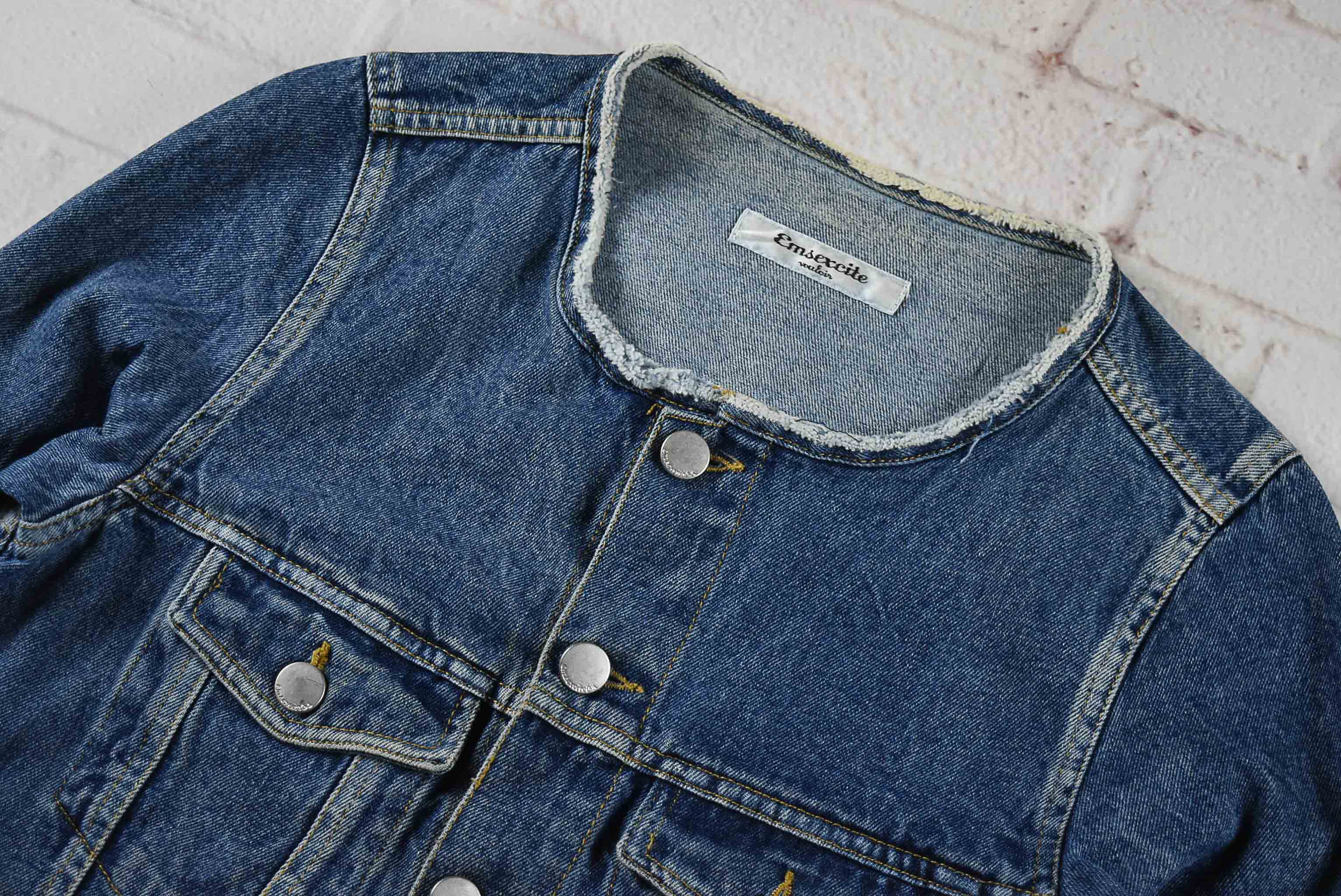 Emsexcite อกจริง 34 ไซส์ S เสื้อแจ็คเก็ตยีนส์ แขนยาว ผู้หญิง คอจีน ทรงสวย เนื้อผ้านุ่มใส่สบาย มีกระเป๋าข้าง