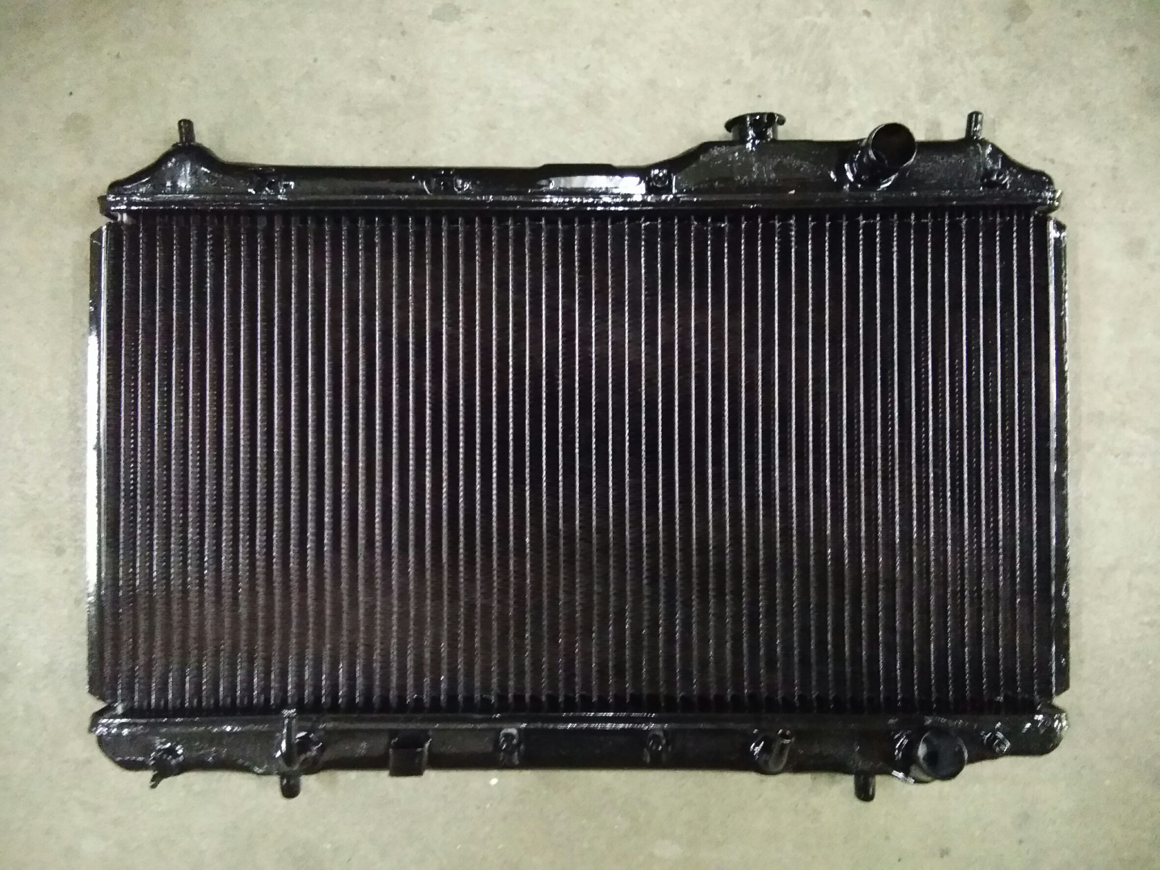 หม้อน้ำรถยนต์ HONDA CRV 99 ตัวแรก (ฮอนด้า ซีอาร์วี) เกียร์ออโต้ วัสดุทองเหลือง (รับประกัน 6 เดือน) รังผึ้งหม้อน้ำหนา 26 mm.