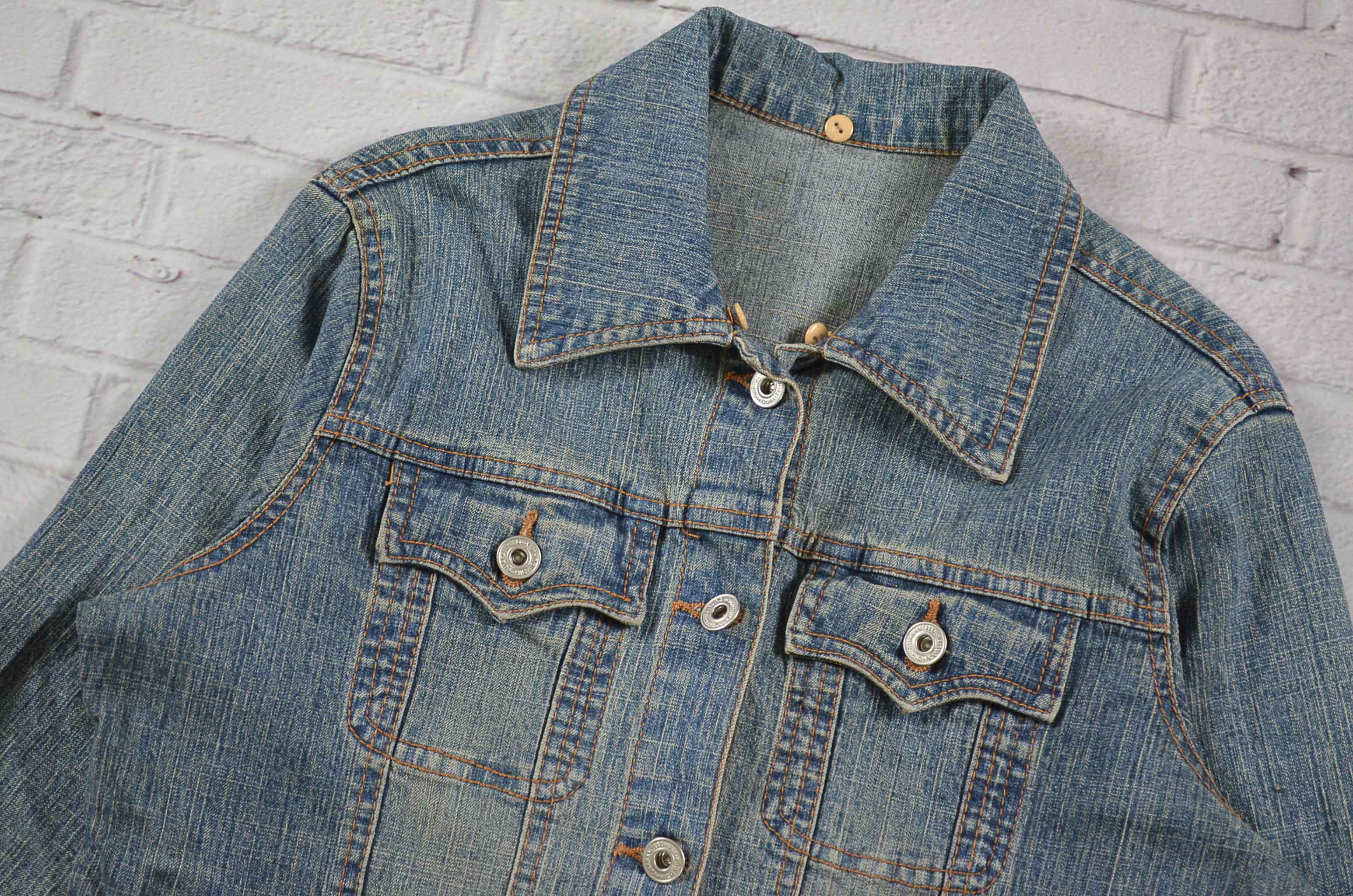 JEANS อกจริง38' (M) เสื้อแจ็คเก็ตยีนส์ เสื้อยีนส์แขนยาวหญิงชาย ใส่คลุมผ้าไม่แข็ง มีเป๋าข้างเป๋าใน