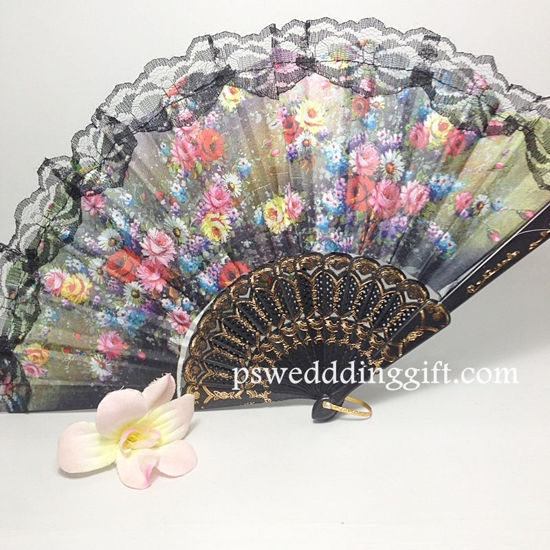 พัดลายหลุยส์สเปน แพ็คถุงแก้ว พร้อมป้ายชื่อ