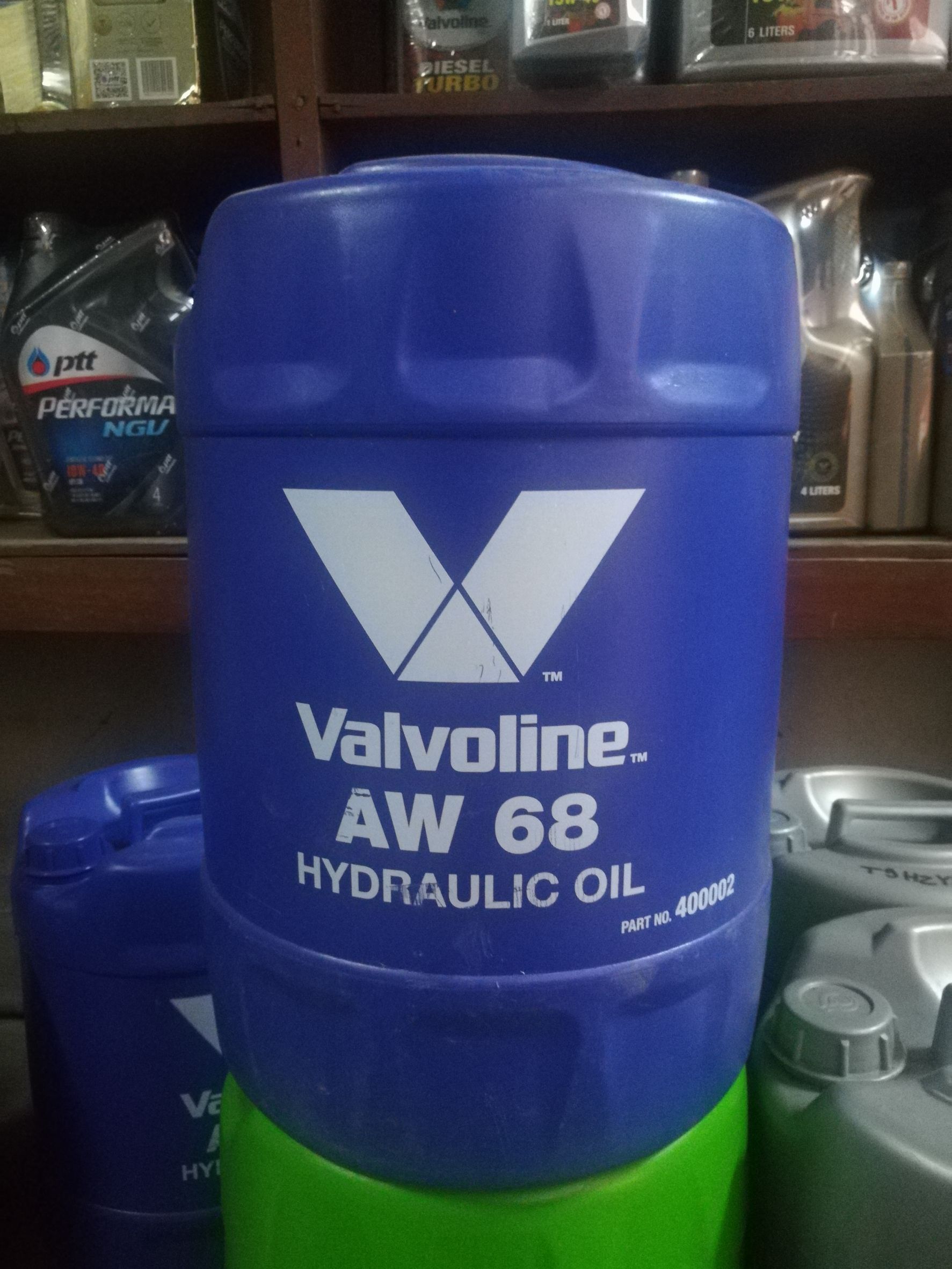 น้ำมันไฮดรอลิค VALVOLINE AW (ISO 68) ขนาด 18 ลิตร