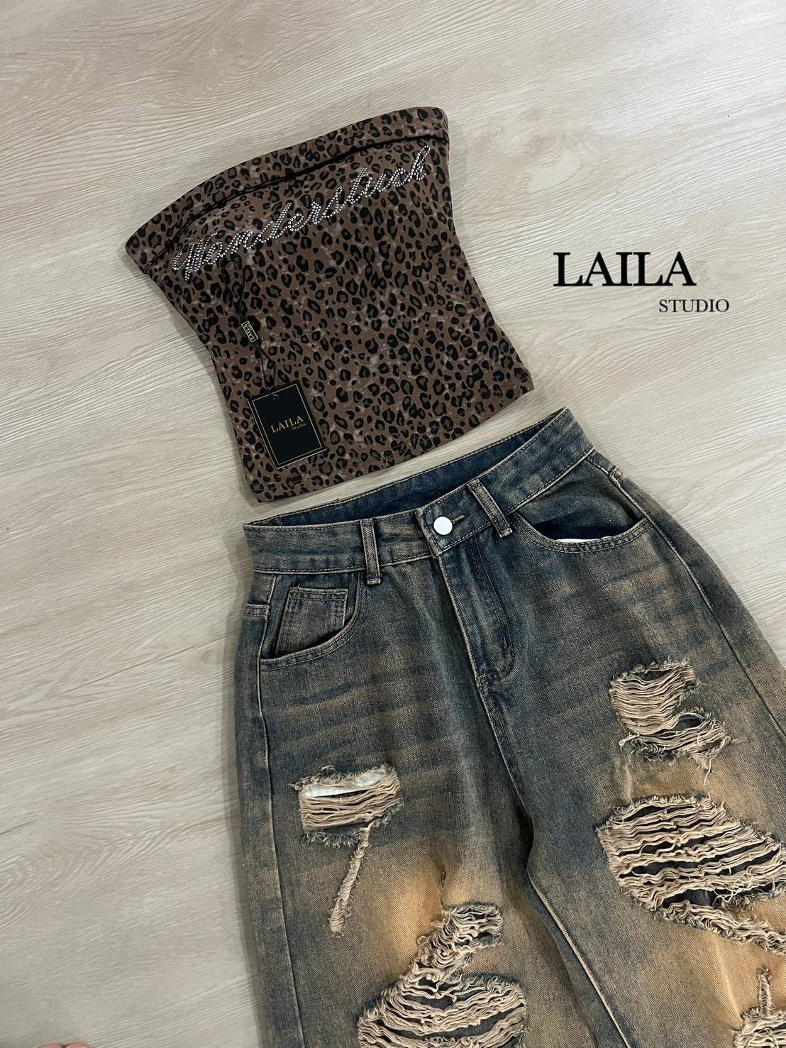 Tag: LAILA Detail:setเสื้อ+กางเกง เสื้อทรงเกาะอกลายเสือสีน้ำตาลสุดแซ่บแต่งอักษรด้านหน้า เสริมทรงที่อกอย่างดี มาพร้อมกางเกงยีนส์ขายาวสีฟองอย่างสวย ผ้าสวยมีน้ำหนัก ทรงกระบอกแต่งขาดช่วงเข่าและขา สาวเท่สายชิวสายคาเฟ่ ต้องมีกันน้าา #bywila #เสื้อเกาะอก #ชุดยีน
