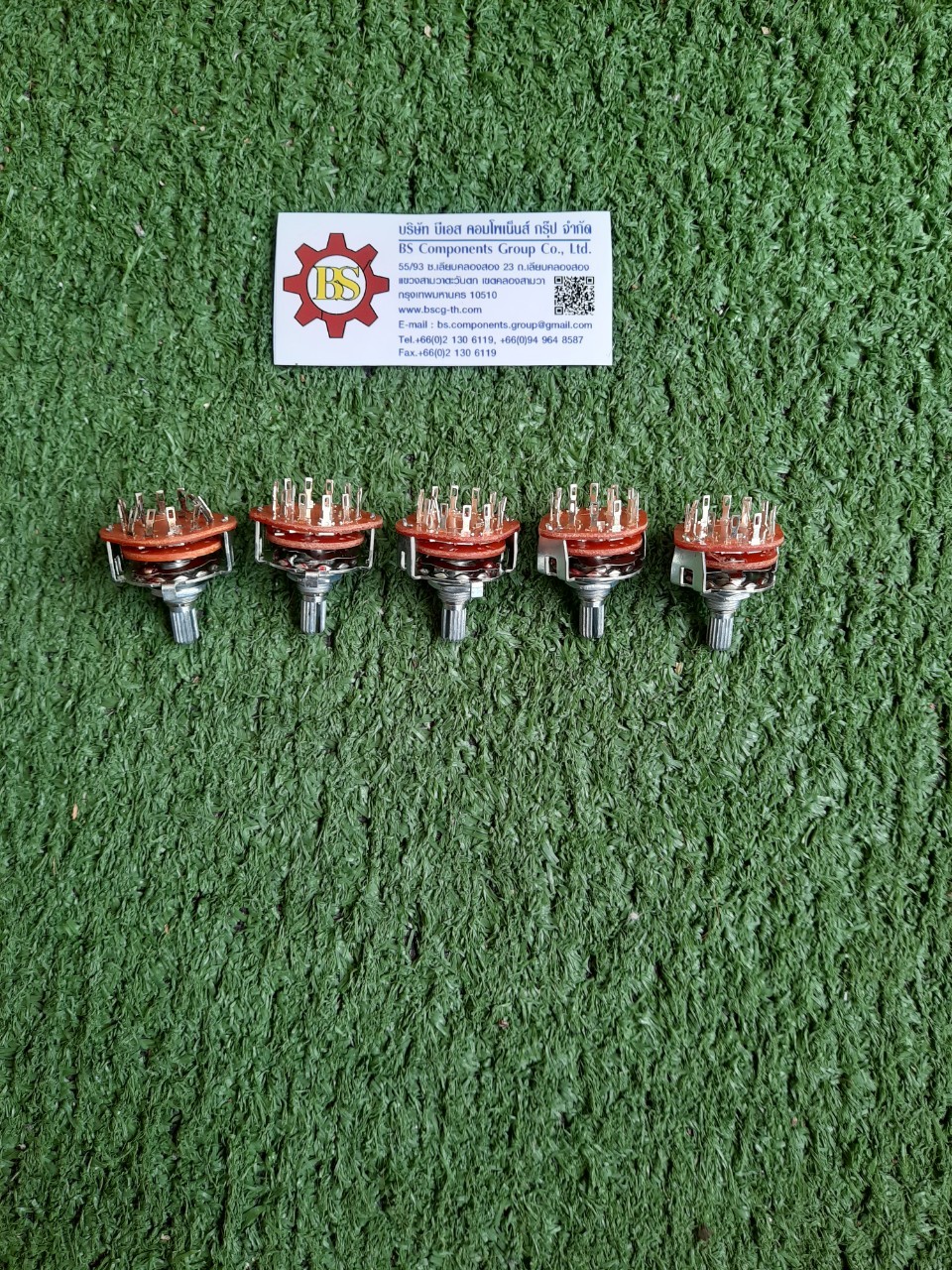 ซีเล็คเตอร์สวิทช์ 12 ช่องหมุนรอบตัว