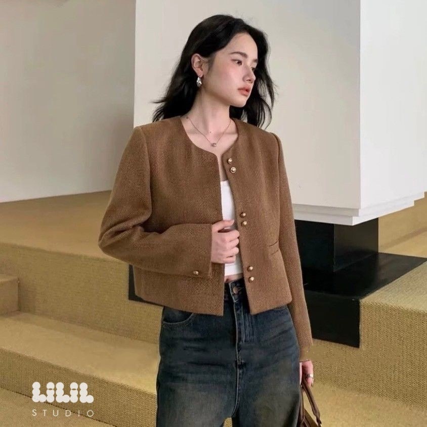 เบลเซอร์Korea style สั่งได้เลยนะคะ ผ้าดูดี cutting เนี้ยบสุด มีซับใน พร้อมส่งค่ะ