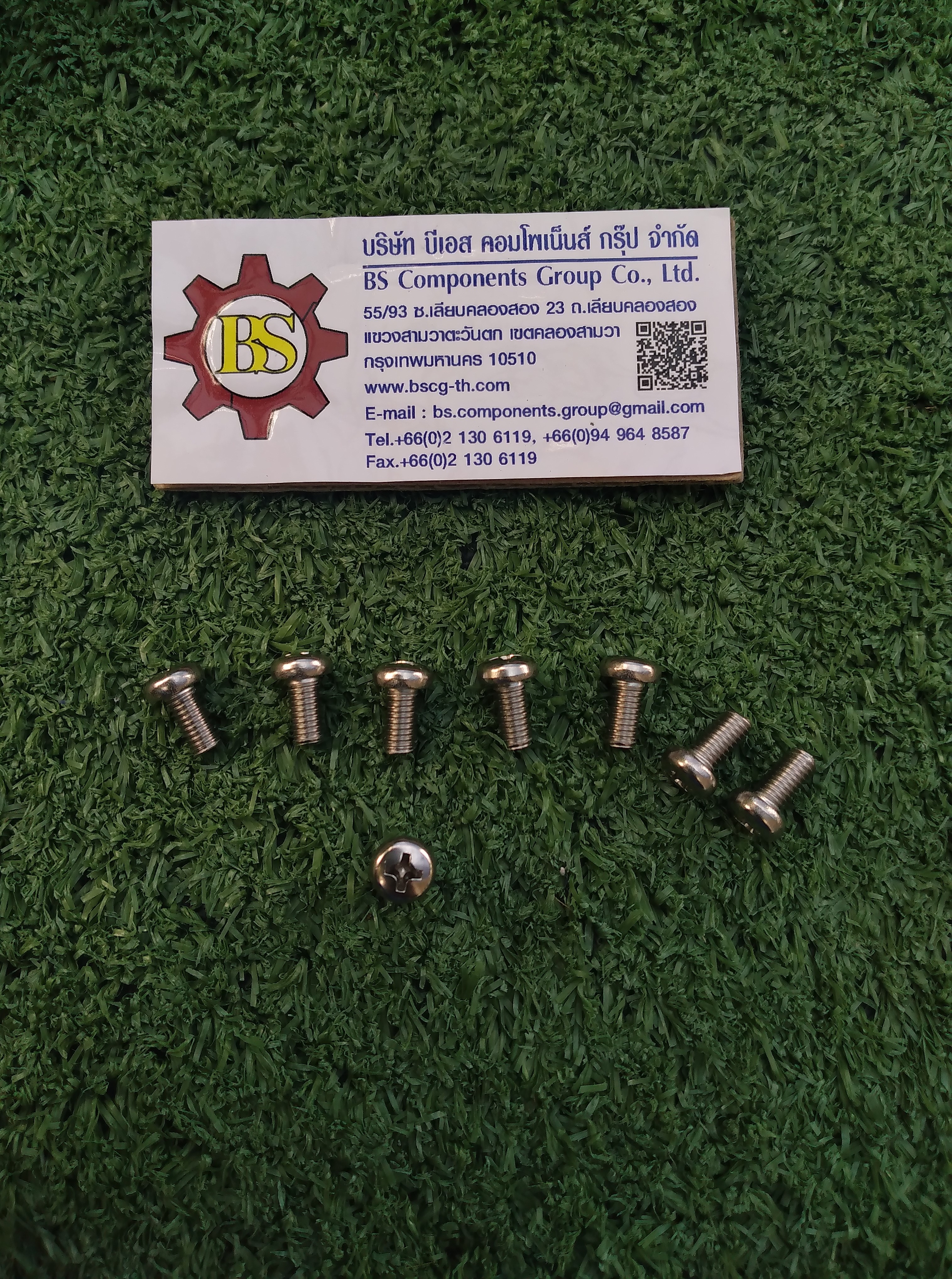 สกรูเกลียวมิลสแตนเลส SUS304 JP M5x10mm