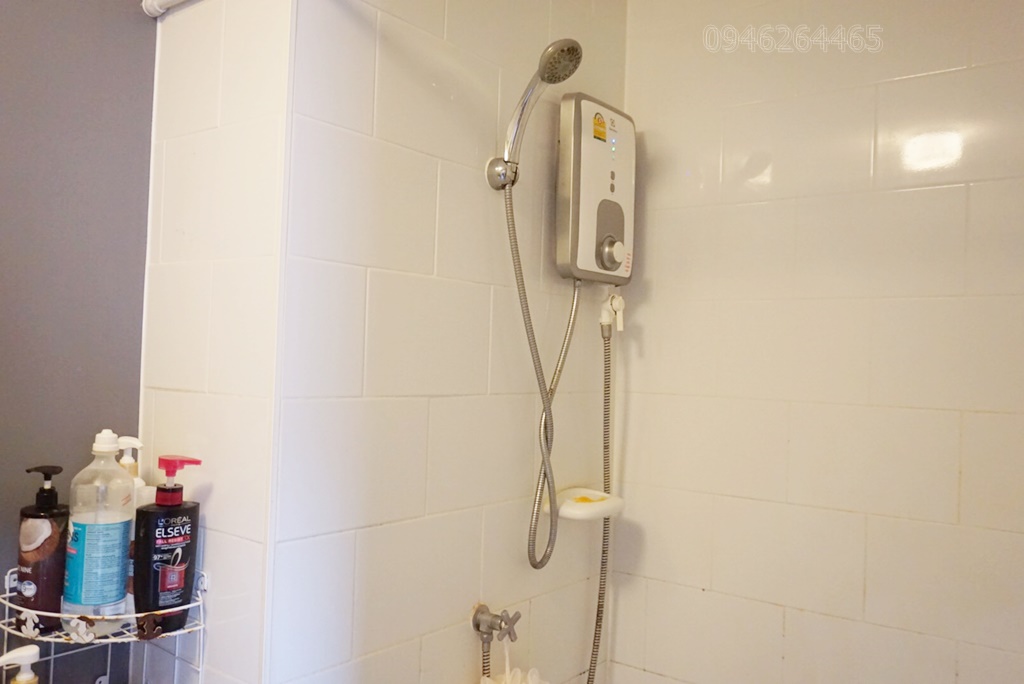 ขายด่วน พลัมคอมโดพาร์ค รังสิต เฟส3 ใกล้มหาวิทยาลัยกรุงเทพ 2 ห้องนอน 44 ตร.ม วิวสระน้ำ