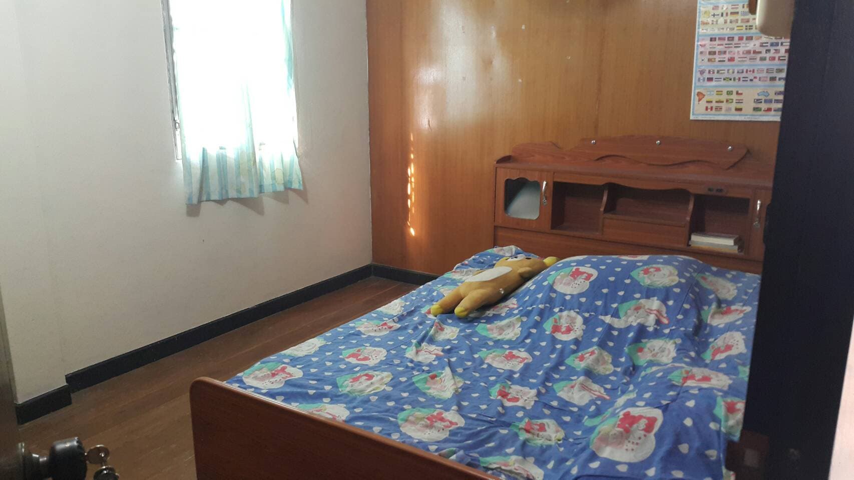 ขายบ้านทาวน์เฮาส์ 3 ห้องนอน 3 ห้องน้ำที่จอดรถพร้อมเข้าอยู่ ถ.นิพัทธ์สงเคราะห์ 3 ใกล้ห้างบิ๊กซีคลองแห 1.3 กม. ใกล้แหล่งงานเดินทางสะดวก อ.หาดใหญ่ จ.สงขลา