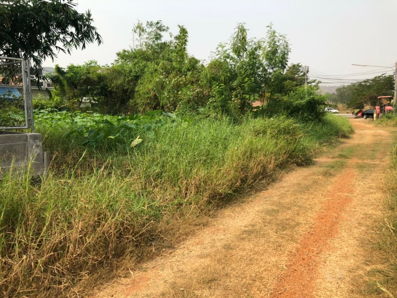 ขายที่ดินราคาถูกกลางเมืองอุทัยธานีห่างจากสถานีขนส่งผู้โดยสารอุทัยธานี 285 เมตร