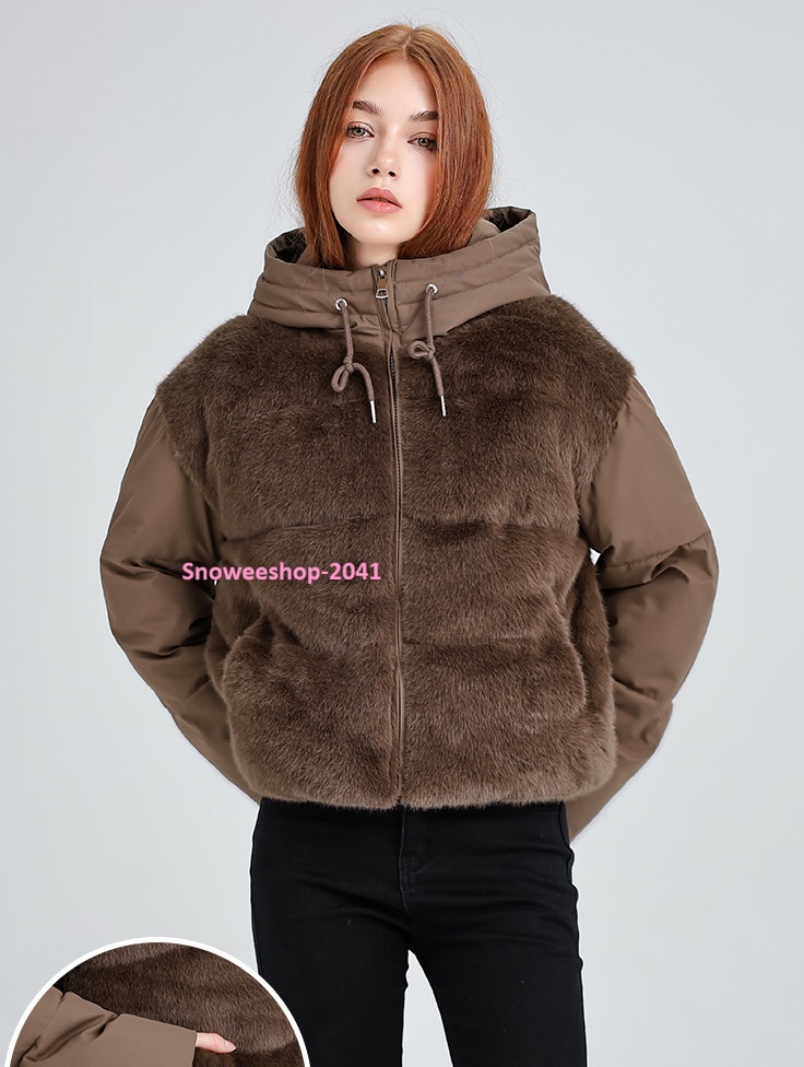 ดาวน์แจ็คเก็ตผู้หญิงแต่งขนเฟอร์สุดหรู ใส่แล้วอุ่นและสวยมีคลาส ฮู้ดขนเฟอร์นุ่มนิ่ม เพิ่มความชิค เสื้อหนา อบอุ่น ลมแรง หิมะตกก็เอาอยู่ แมทช์ง่าย เข้ากับทุกลุคสายแฟ มีให้เลือก 4 เฉดสีสวยละมุน