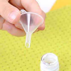 กรวยบรรจุน้ำหอมขนาดเล็ก (Funnel) จำนวน 1 ชิ้น