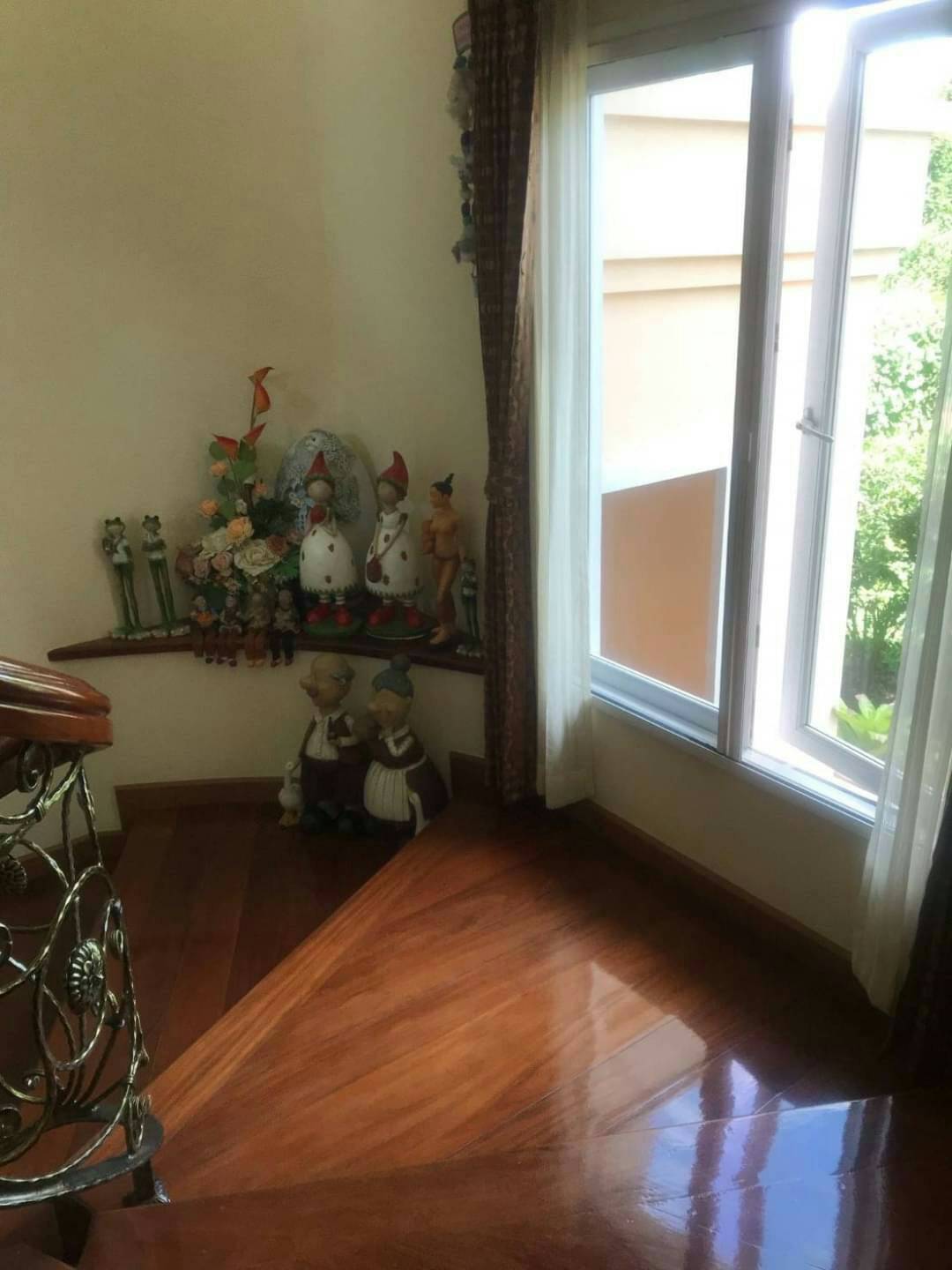 ขายบ้านหรู 2 ชั้นพื้นที่กว้างพร้อมสำหรับทุกคนในครอบครัว 1 ไร่ 44 ตรว. ใจกลางเมืองนครราชสีมาใกล้บิ๊กซี 1 กม. ตัวบ้านตกแต่งด้วยวัสดุที่แข็งแรงและทันสมัยบรรยากาศดีการเดินทางสะดวกสบาย