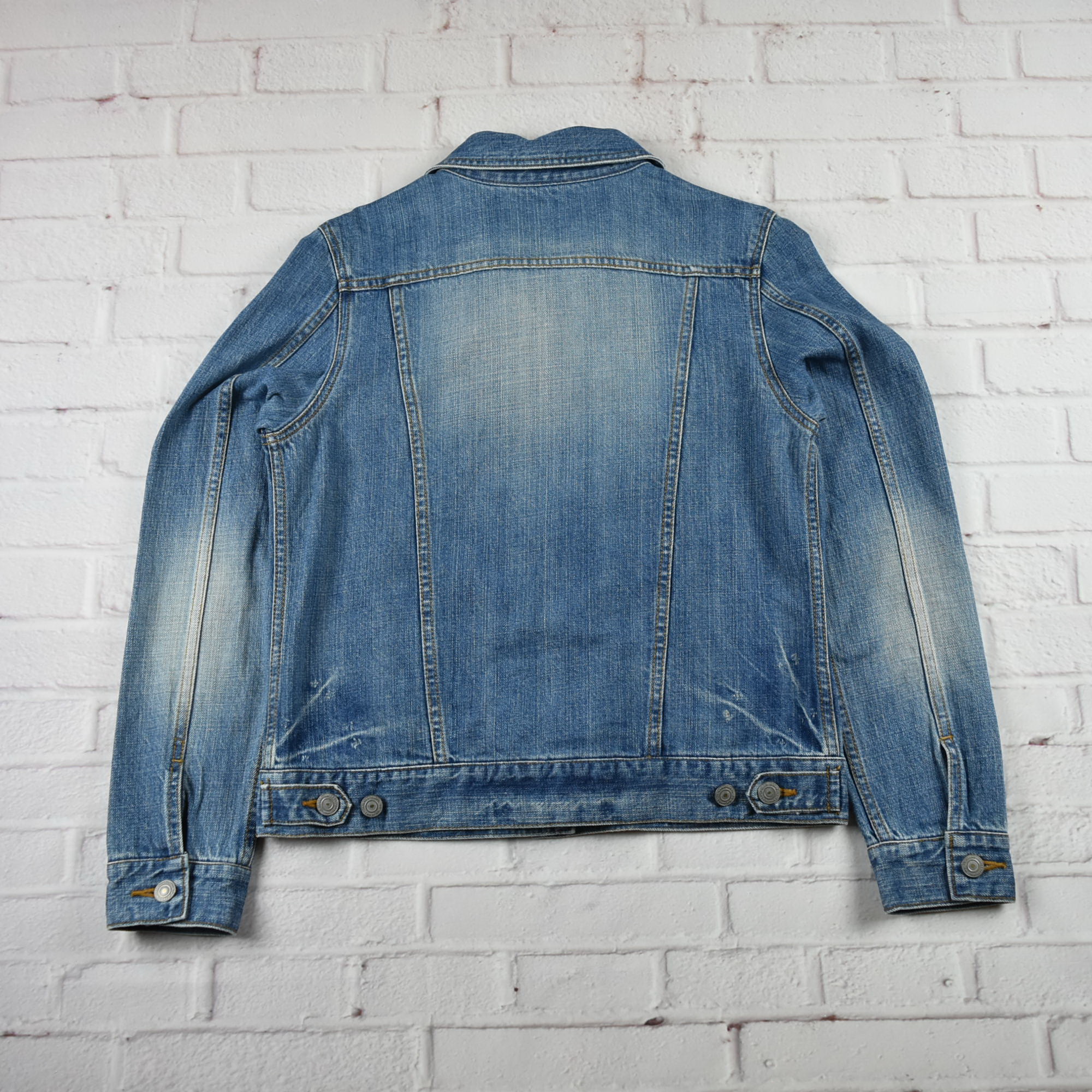 Versean อกจริง 37 ไซส์ M เสื้อแจ็คเก็ตยีนส์ แขนยาว ผู้หญิง ทรงสวยใส่สบาย มีกระเป๋าข้าง