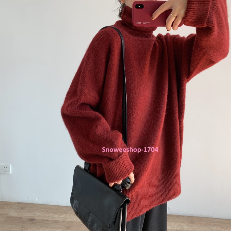 เสื้อสเวตเตอร์คอเต่าตัวใหญ่ผ้านุ่มนิ่มทั้งตัว เสื้อไหมพรมผสมผ้าฝ้ายทอหนา ทรงโอเวอร์ไซ ใส่แบบหลวมๆ ใส่สบายนิ่มมาก เบา หนาแต่ไม่หนัก รอบอกถึง 46 นิ้ว มี 5 สีให้เลือก