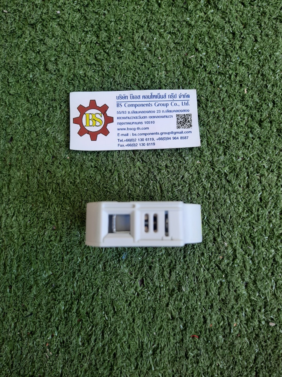 EATON BUSSMANN : DIN RAIL FUSE HOLDER, CHPV1U 30A, 1000Vdc, SCREW 10x38mm.