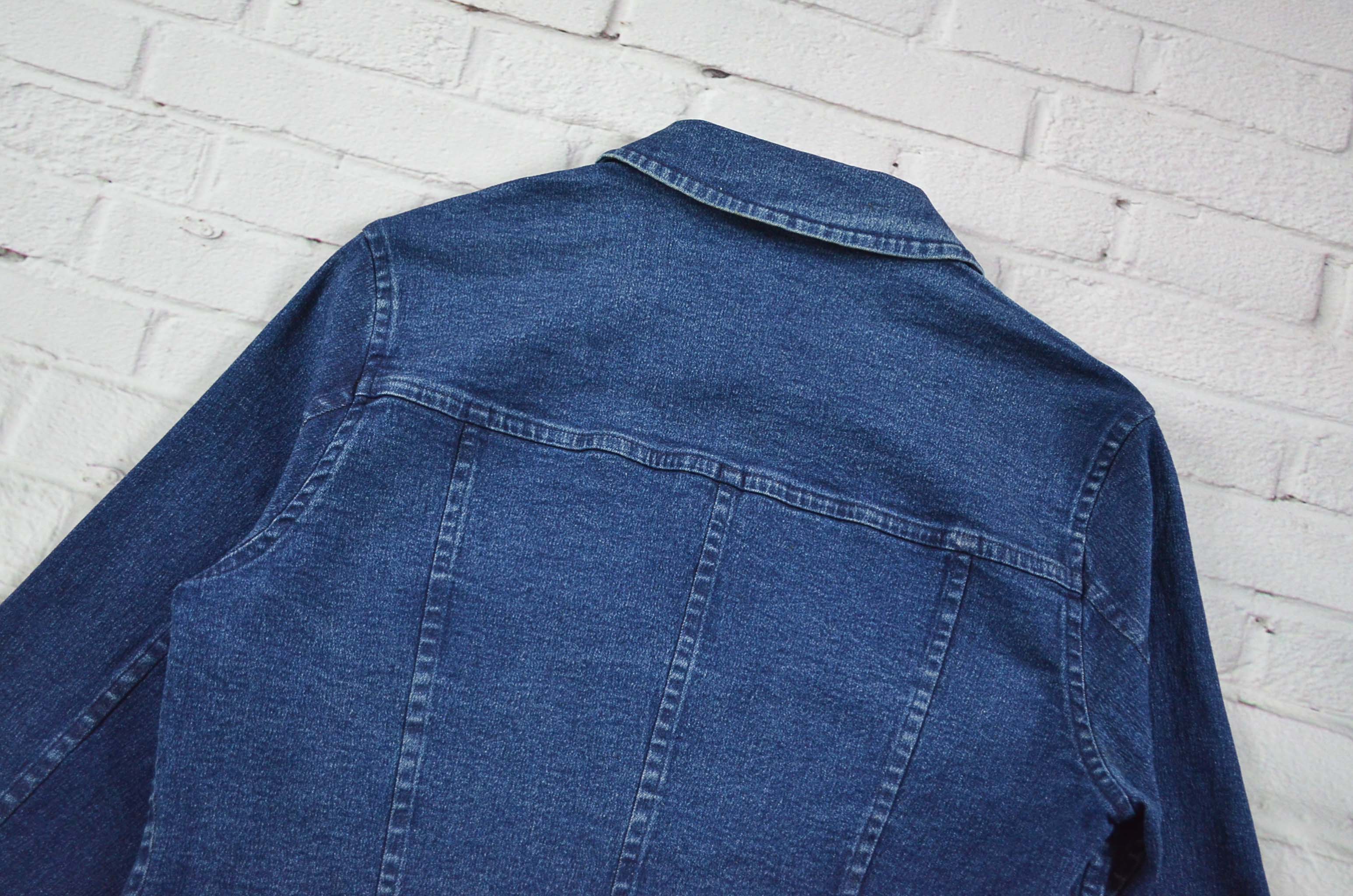 VADEVILLE อกจริง36' (M) เสื้อแจ็คเก็ตยีนส์ เสื้อยีนส์แขนยาวหญิงชาย ผ้านุ่มสีเข้ม ผ้ายืดใส่สบาย ทรงเข้ารูป