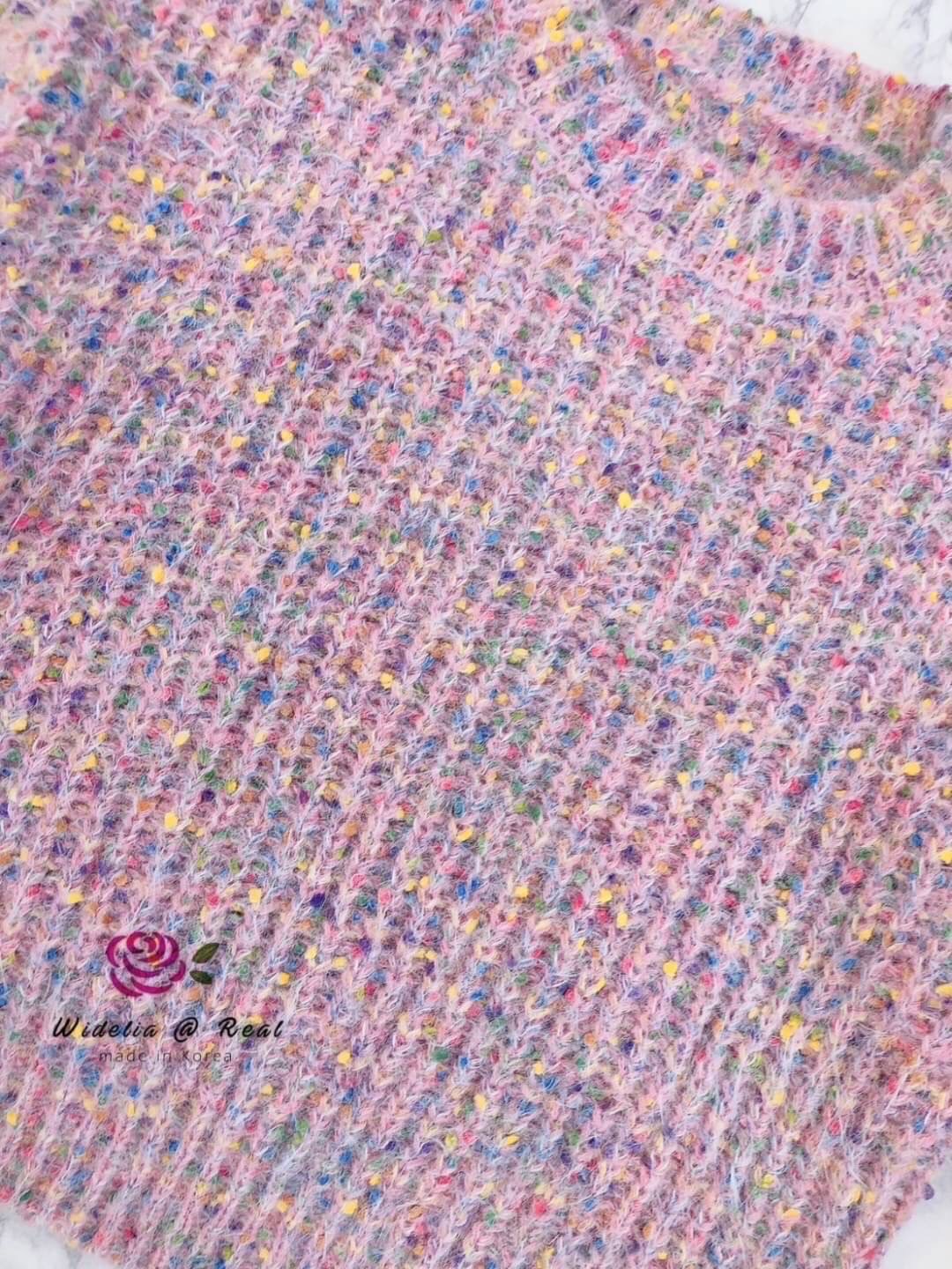 Blouse :: เสื้อแขนยาวสุดเก๋ รุ่นนี้ปังมากแม่ งานเกรดพรีเมี่ยม ตัวเสื้อเป็นไหมพรมเนื้อนุ่มนิ่ม สีสวยน่ารัก งานสวย ทรงเป๊ะ สีสันสวยสดใส งานไหมพรมเนื้อดีมากนะคะ รับรองใส่ออกมาไม่ผิดหวังการันตีให้เลย บอกเลยห้ามพลาดเด็ดขาดงานดีงานสวยแน่นอนจร้า