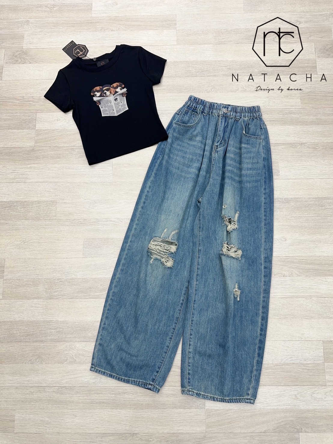 Set เสื้อยืดสีดำลายน้องหมาอ่านหนังสือ แมตกางเกงยีนเอวจั้มสม็อต ที่ขาแต่งขาด งานยีนเนื้อนิ่ม แพทเทิลนี้กำลังฮิต แต่งแมตได้หลายแบบเท่แน่นอนจ้า #9056