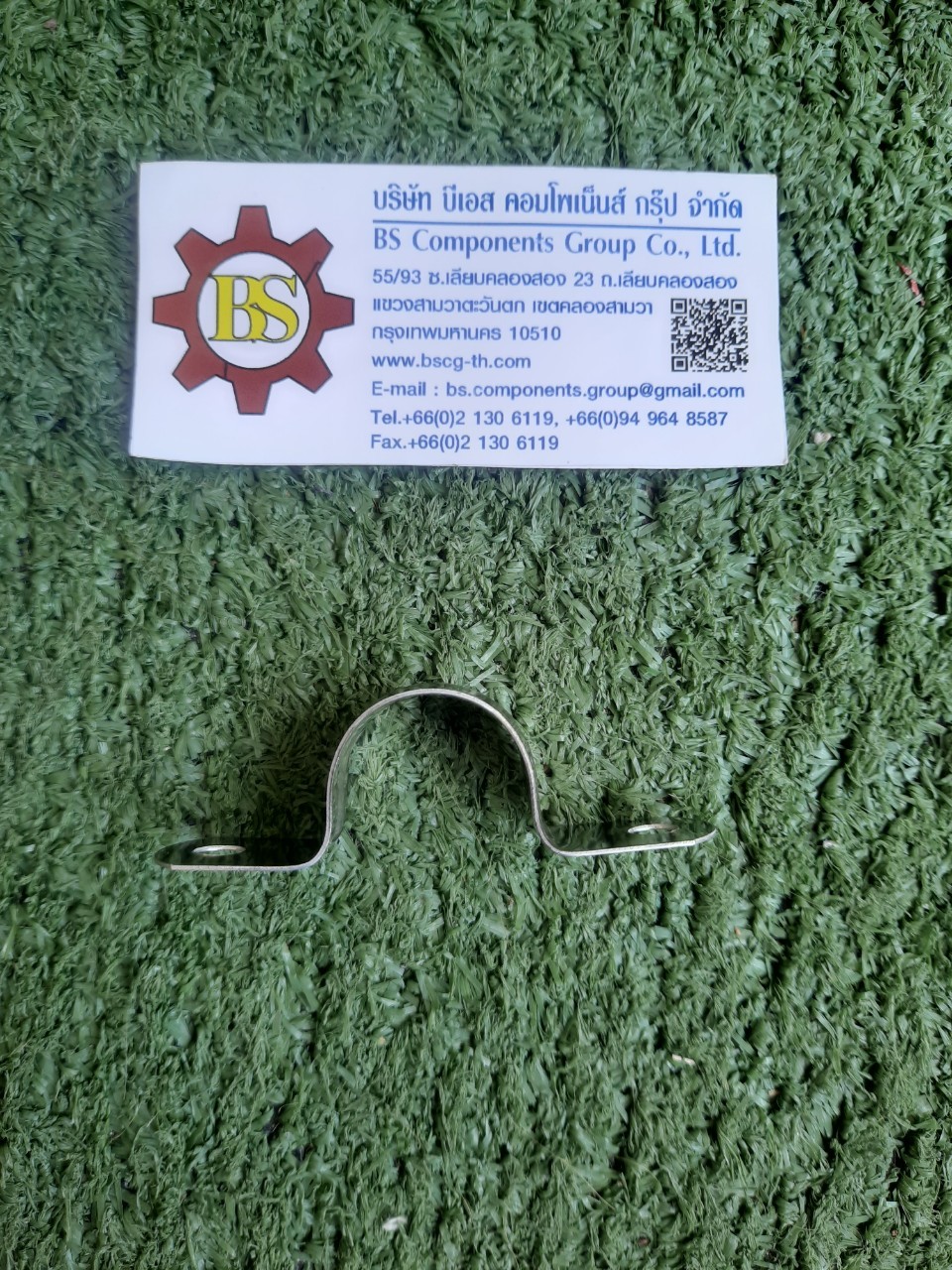 แคล้มจับท่อ 2 ขา สแตนเลส 1/2" SUS304 M22