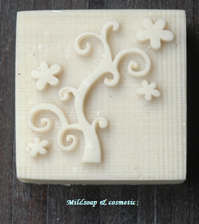 TREE WONDER SOAP STAMP 4 X 4 CM.