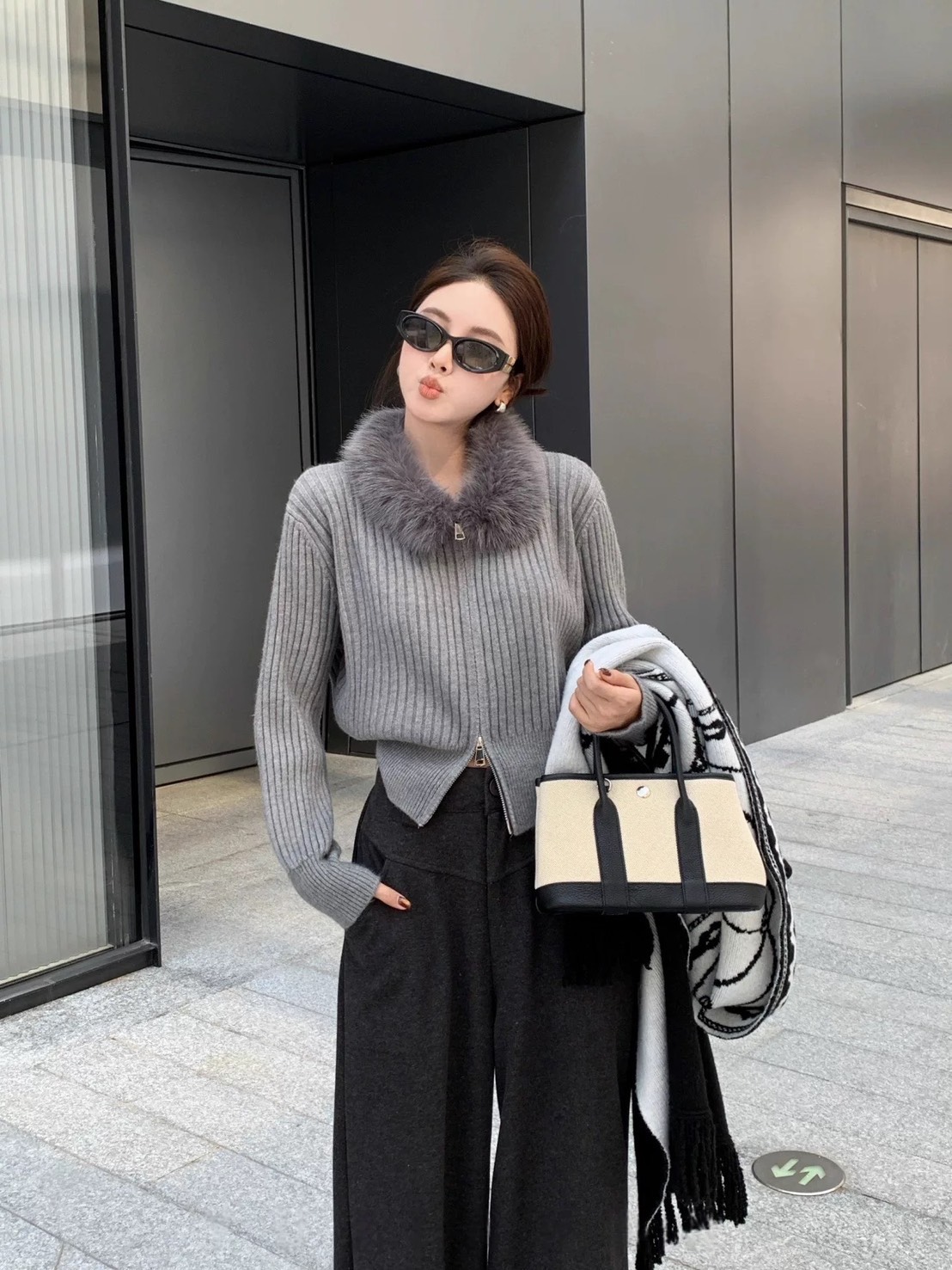 เสื้อสเวตเตอร์ขนสัตว์คอปกฟู ซิปคู่เก๋ไก๋และสวมใส่สบาย