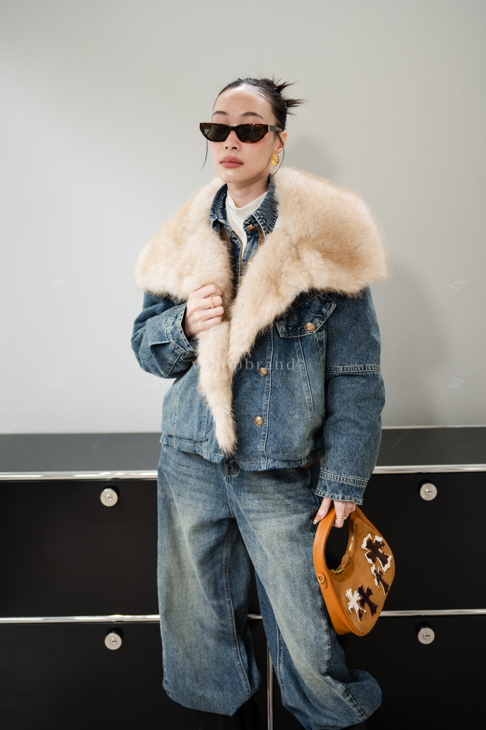 แจ็คเก็ตยีนส์บุขนด้านในปกขนเฟอร์