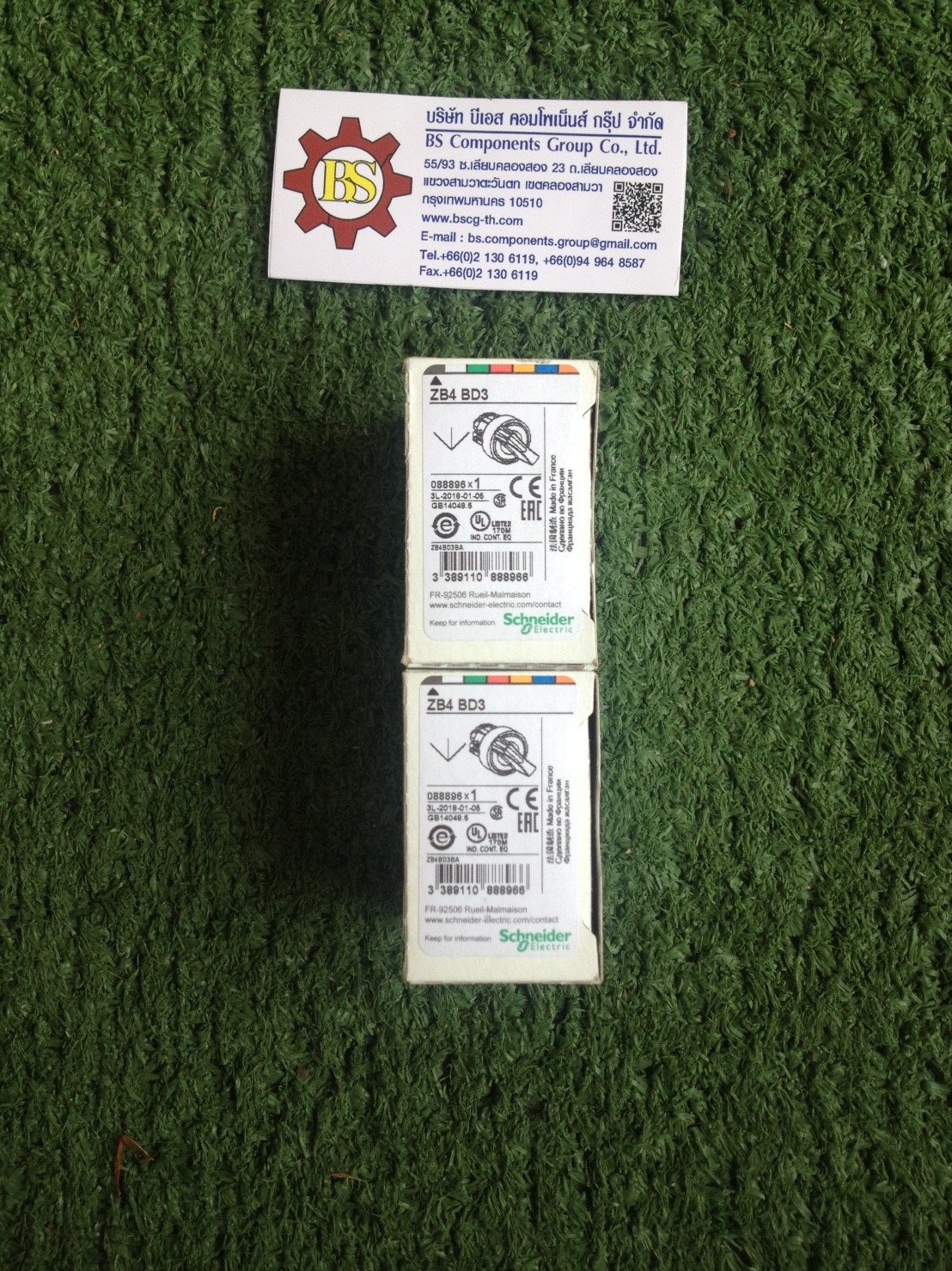 Schneider : Selector XB4BD33 3จังหวะ 1NO+1NO ก้านสั้น