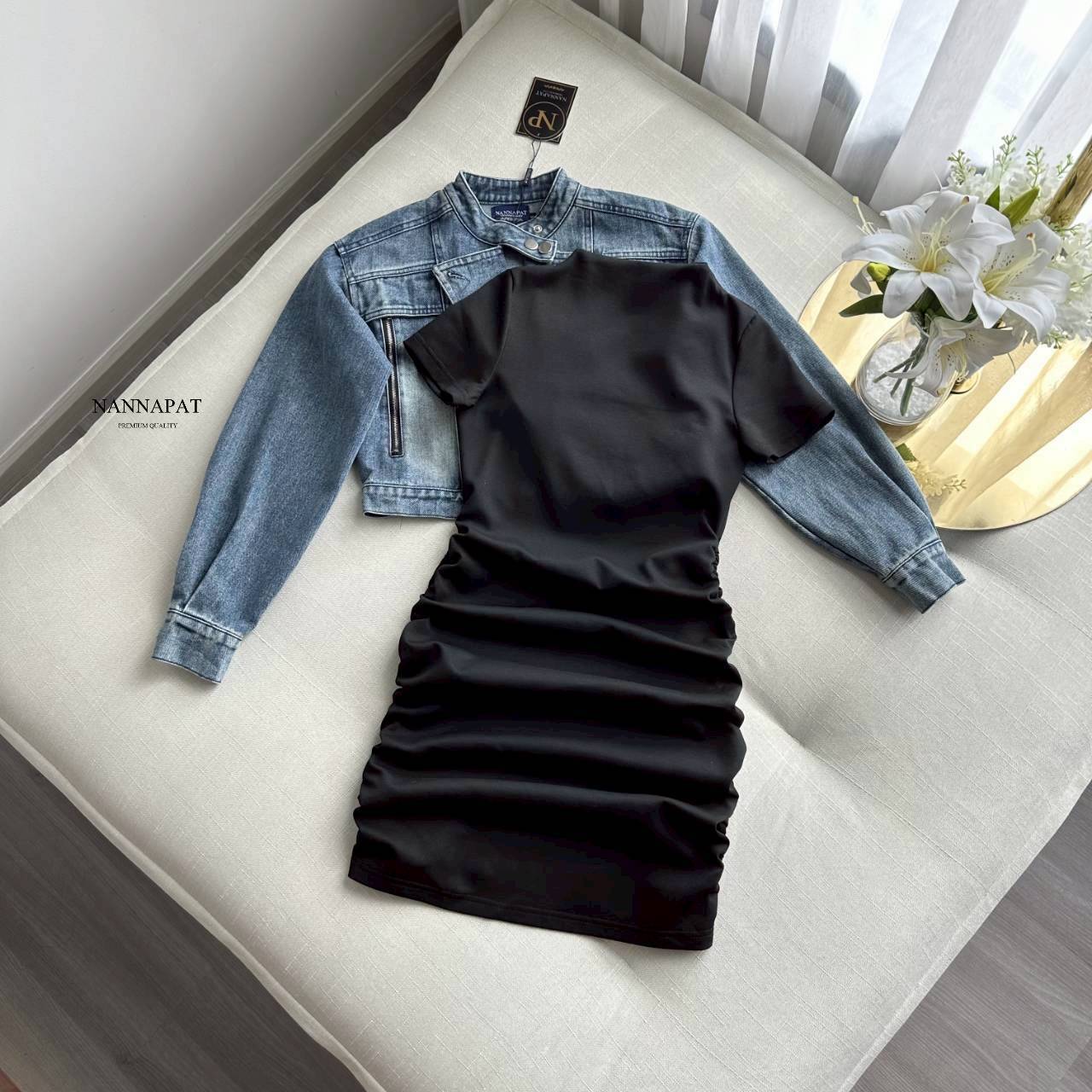 SET เสื้อยีนส์แท้ฟอก + เดรสผ้ายืดนุ่ม เข้ารูปเก็บทรงสวย จีบย้นด้านข้างเก๋ไก๋