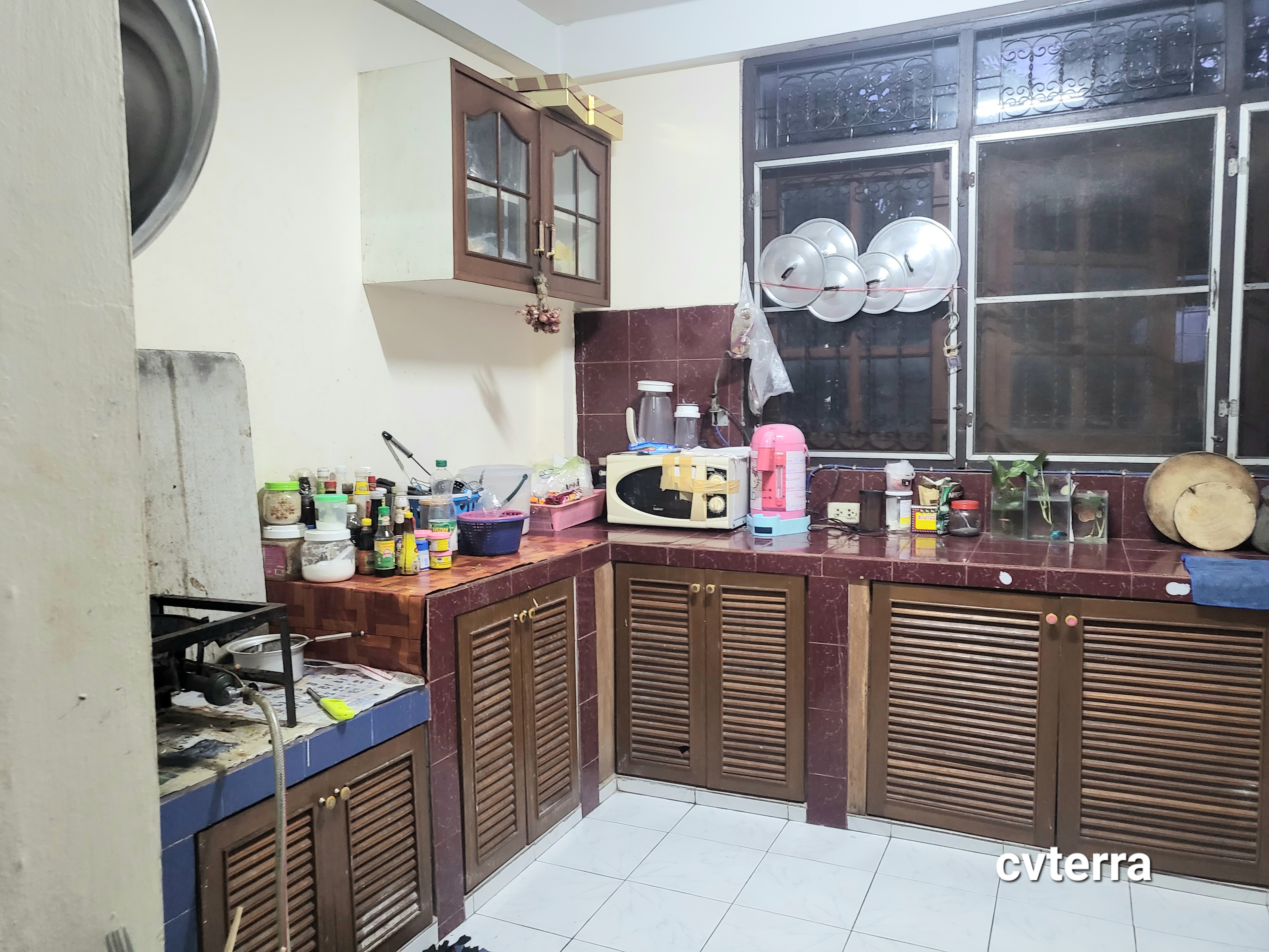 ขายทาวน์เฮ้าส์ 2 ชั้น ปทุมทิพย์ สน.เตาปูน ซ.กรุงเทพ นนท์ 17 ขนาด 22 ตร.ว ต่อเติมเพิ่ม