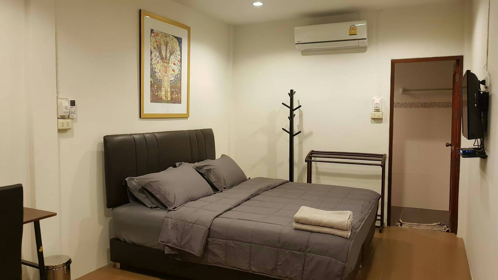 ขายบ้านพร้อมที่ดินและกิจการบ้านอุ่นรักร้านอาหาร+ร้านกาแฟ+ห้องพักรายวันใจกลางอ.เมืองหนองคายพร้อมอุปกรณ์เครื่องใช้ เฟอร์นิเจอร์ครบครันเหมาะสำหรับผู้รักในการทำธุรกิจ