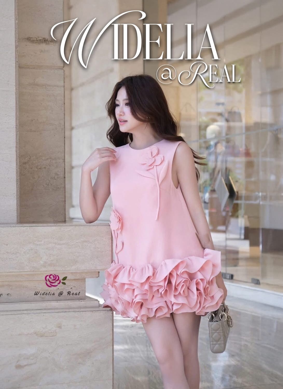 Dress เดรสทรงปล่อยแขนกุด เย็บดอกไม้ป๊อปอัพ ชายเย็บระบายฟูอลังการเนื้อผ้าสีพื้น ผ้ามีtexture เนื้อผ้าดีมากๆ ชุดนี้งานสวยค่ะ คัตติ้งเนี๊ยบ ทรงเป๊ะมาก แนะนำเลย รับรองใส่ออกมาไม่ผิดหวังการันตีให้เลย บอกเลยห้ามพลาดเด็ดขาด งานดีงานสวยแน่นอน