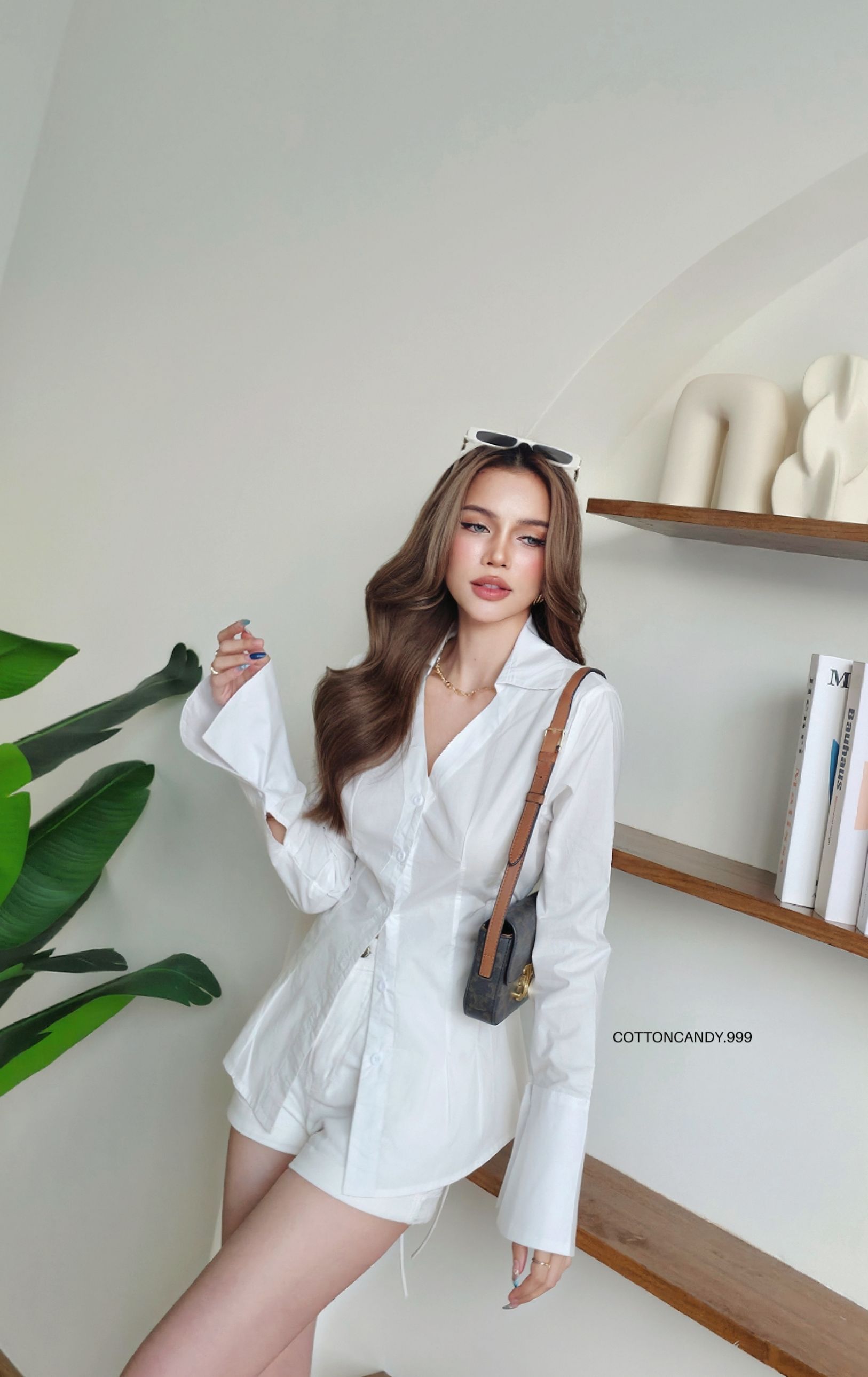 เสื้อเชิ๊ตล่าสุด งานสวย แพทเทิลเป๊ะปังสุดๆ ผูกเข้สเอว ใส่แมทแบบจึ้งๆ ผ้าคอตตอนนำเข้าเนื้อดีพรีเมี่ยม ใส่เริ่ดแน่นอนคร่าาา