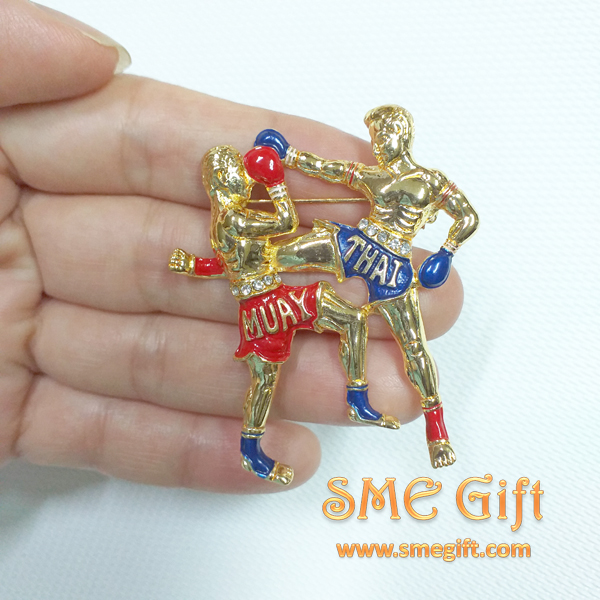 เข็มกลัดมวยไทย พร้อมกล่องสีเหลือง 000300 ชิ้น