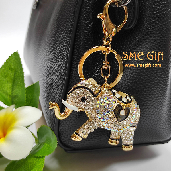 พวงกุญแจ ช้างทรง (ลายหัวใจ) พร้อมกล่องของขวัญ Elephant Key-02 ชิ้น