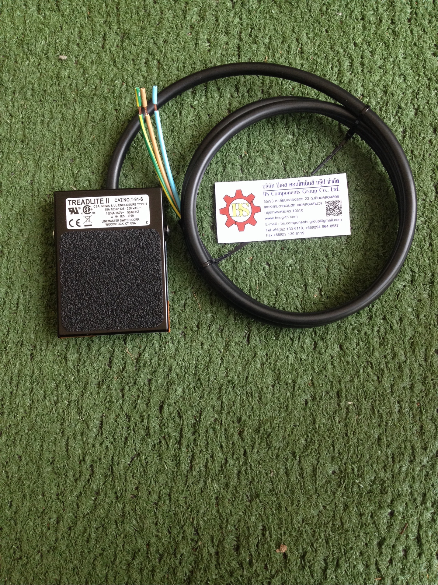 LINEMASTER : Foot Operated Switch, Treadlite II Series, SPDT, (On), 15A, 250V, 25.4 mm, VCT2x0.75sqmm.xยาว 1.5m. No.T-91-S.