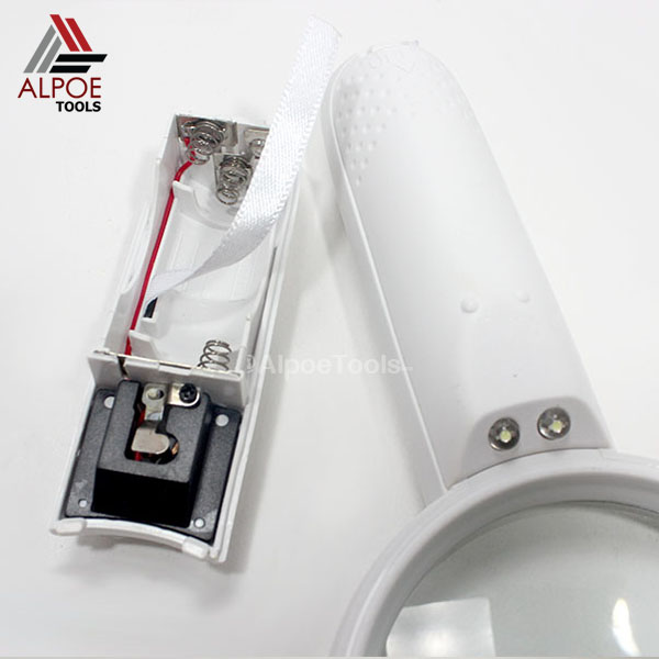 แว่นขยาย แบบด้ามจับ มีไฟ LED ใส่ถ่าน กำลังขยายเยอะ รุ่น MG6B