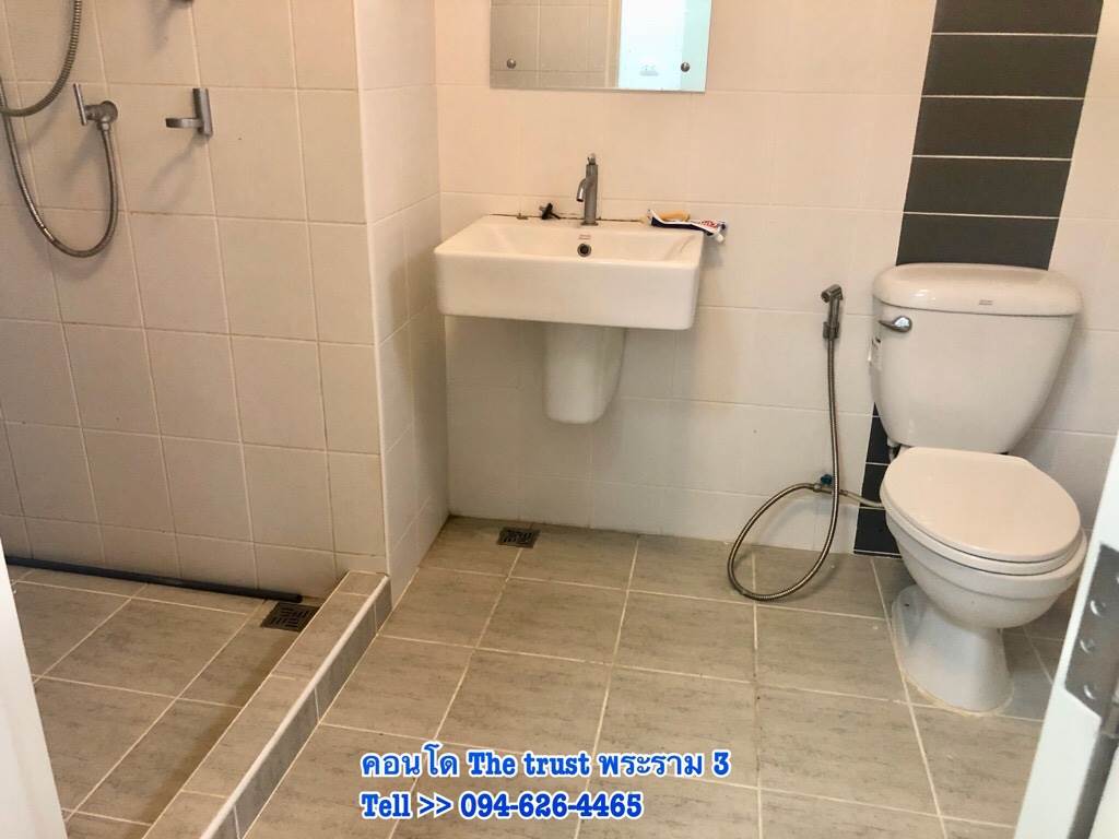 ขายด่วนถูกที่สุด คอนโด เดอะทรัสต์เรสซิเด้นซ์ รัชดา-พระราม 3 ชั้น 15 วิวสระน้ำ ห้อง 34 ตร.ม ตรงข้ามเซ็นทรัลพระราม 3