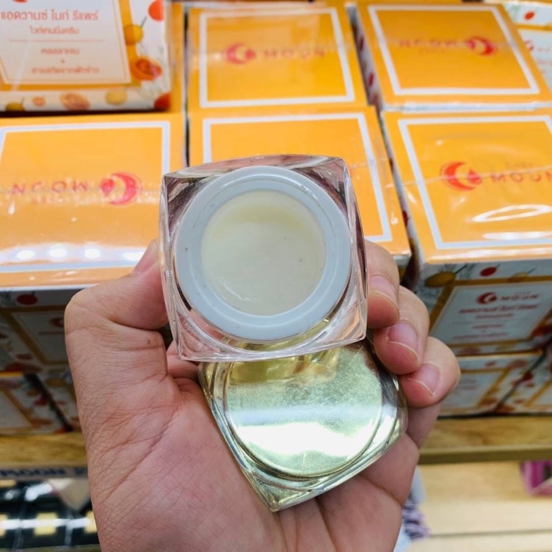 CHER MOON Advance Night Repair Whitening Cream Collagen +GAC Fruit 10gm ครีมบำรุงผิวหน้า สำหรับกลางคืน สารสกัดจากฟักข้าว