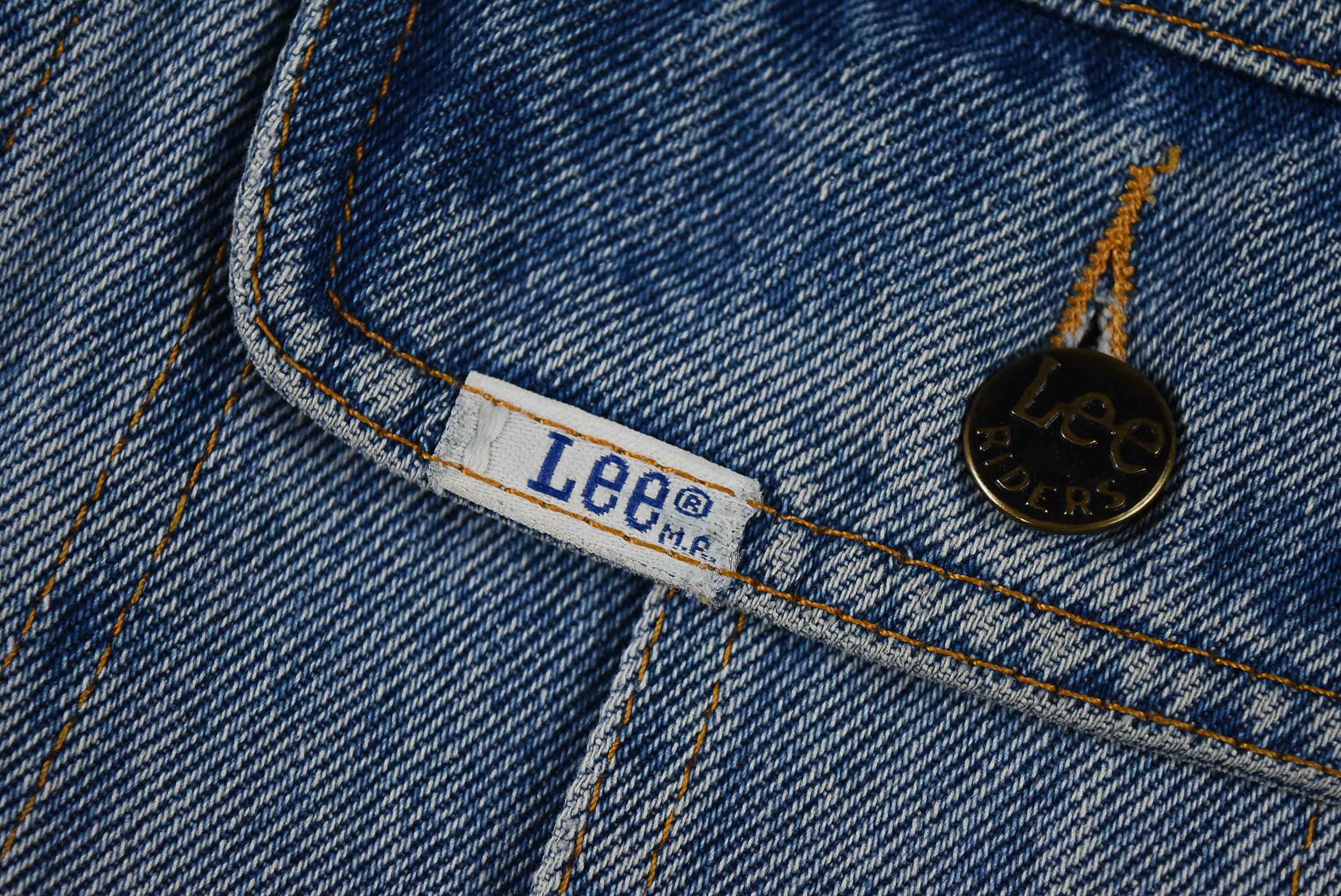 LEE อกจริง 44 ไซส์ M เสื้อแจ็คเก็ตยีนส์ แขนยาว ผู้ชาย สีสวยสุดๆ ผ้านุ่มใส่สบาย มีกระเป๋าข้าง ใส่ขับมอไซค์