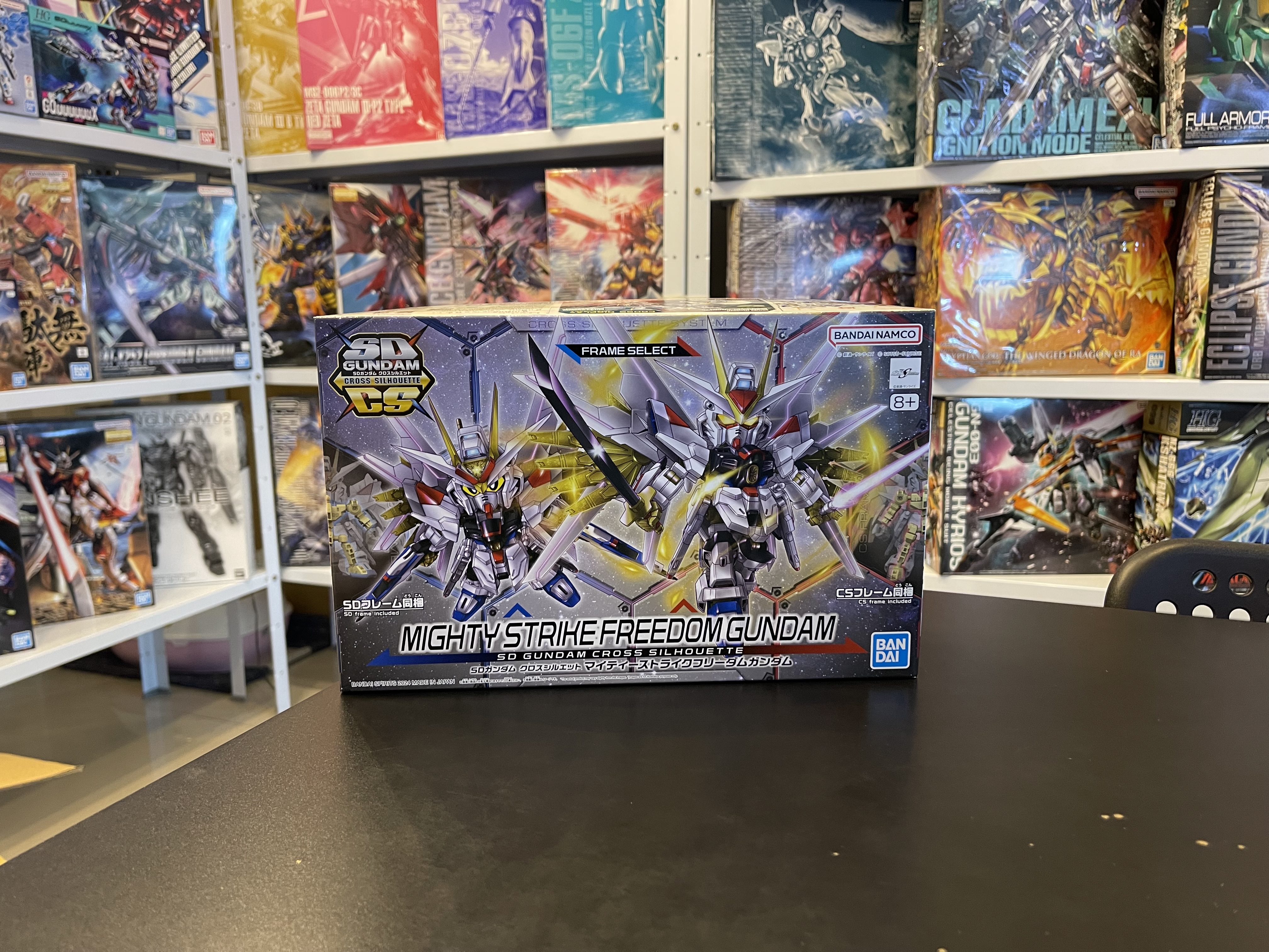 SD GUNDAM CROSS SILHOUETTE MIGHTY STRIKE FREEDOM GUNDAM