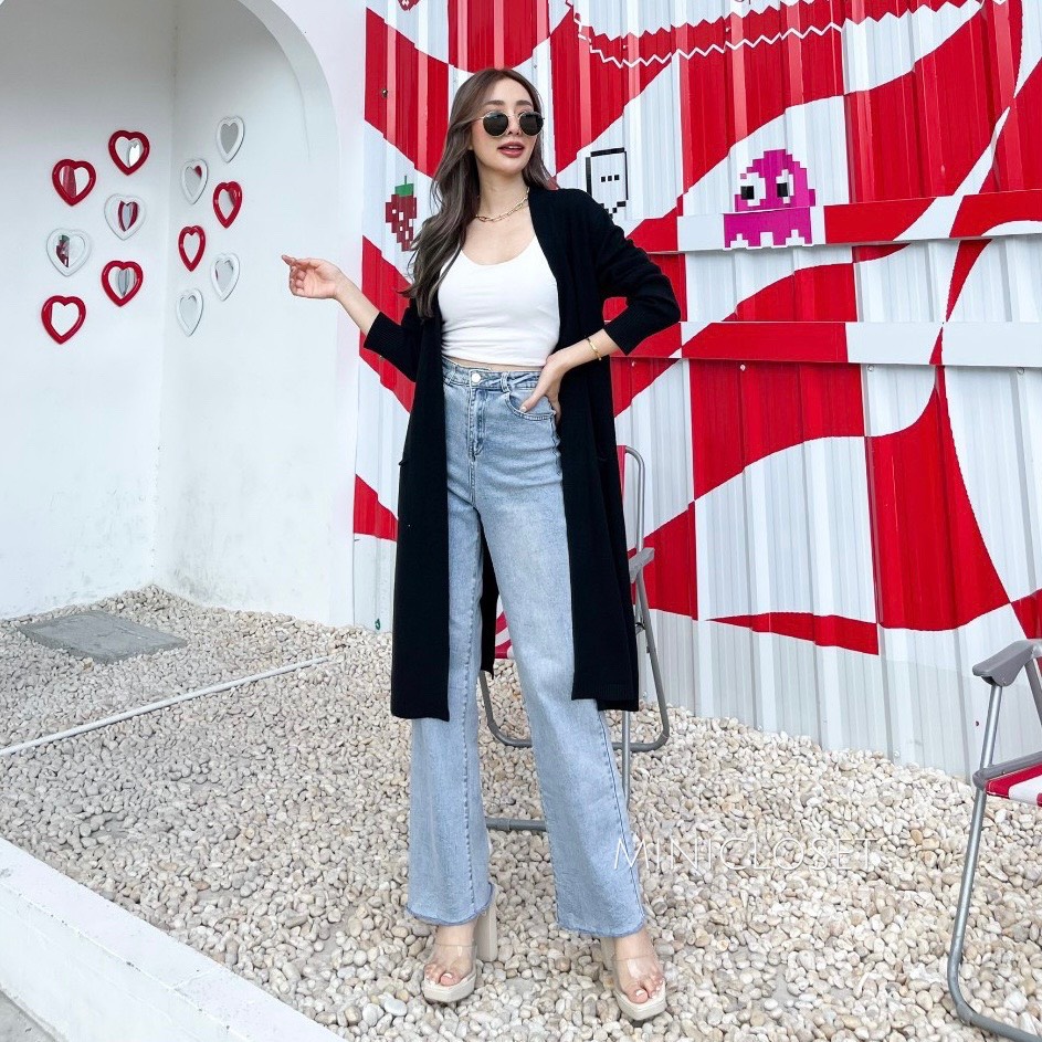 เสื้อsweater ความยาวคือดี พลางหุ่นดูเพรียว เรียบๆได้ใส่บ่อย กระเป๋าหน้าสะดวกด้วยต้องมีค่ะ